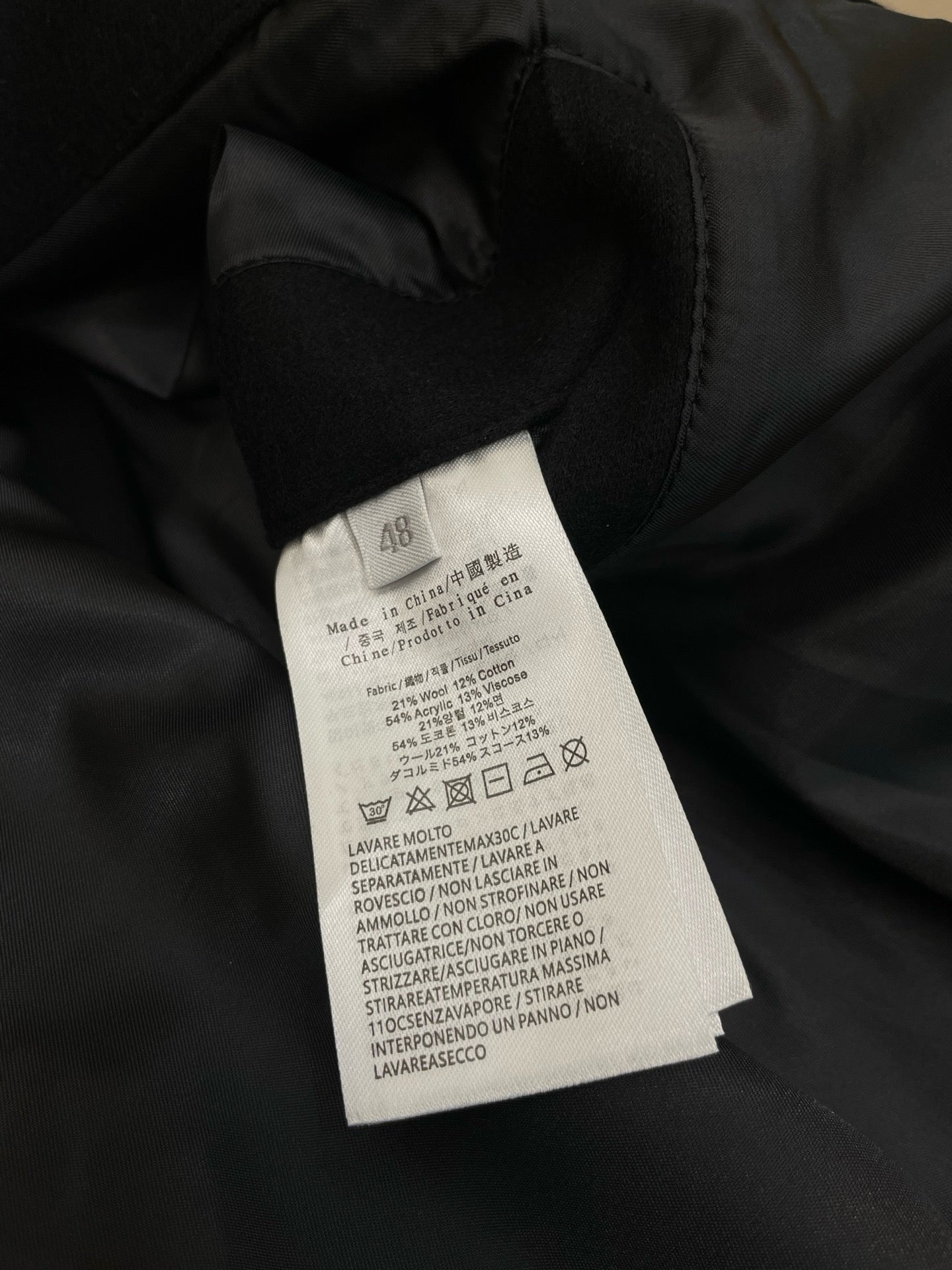Black Jacket - FashionHype.xyz