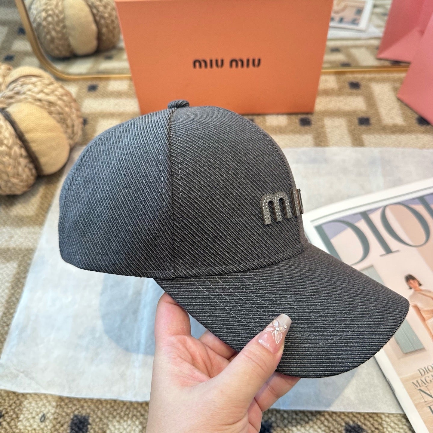 Dark grey Cap