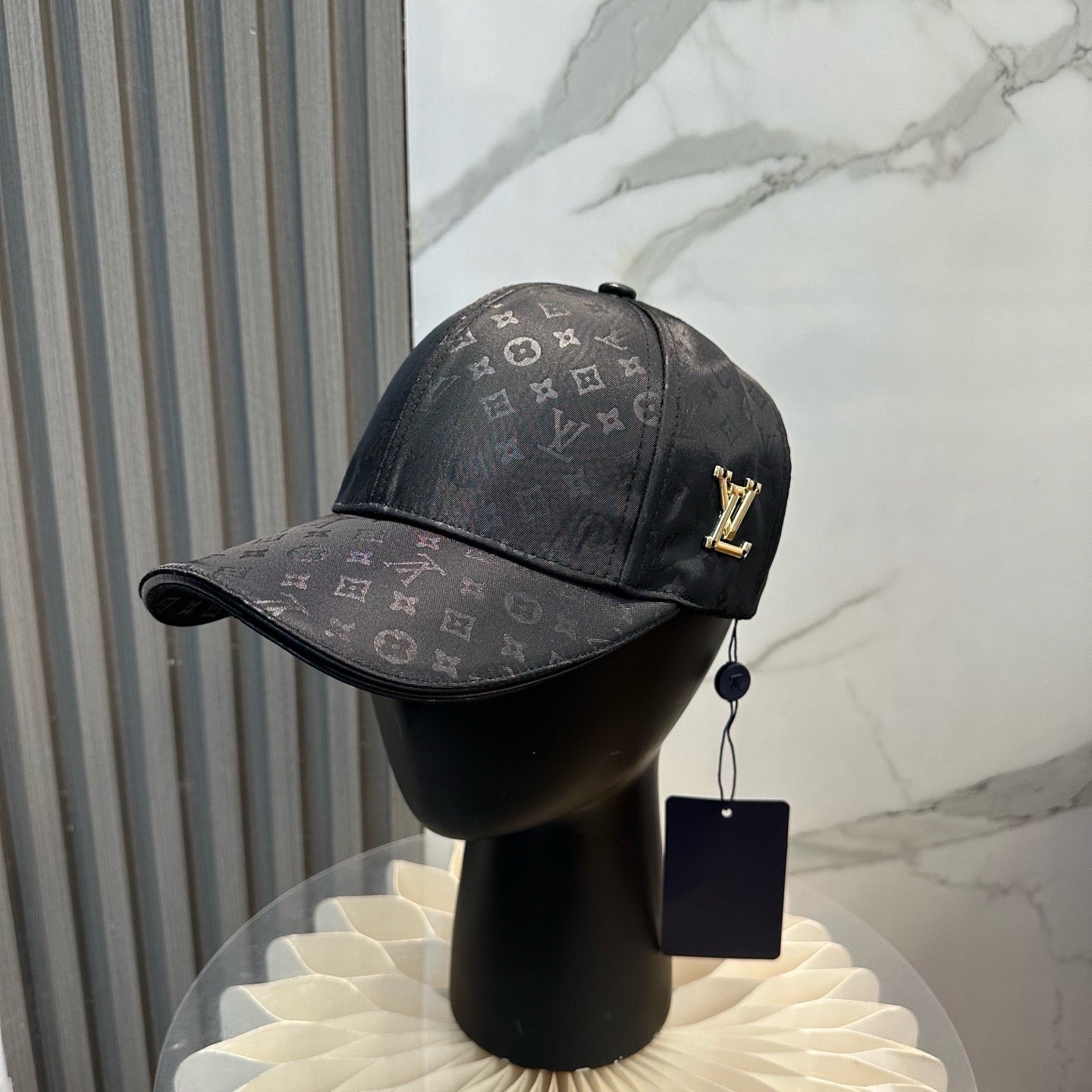 Black and Brown Cap - FashionHype.xyz