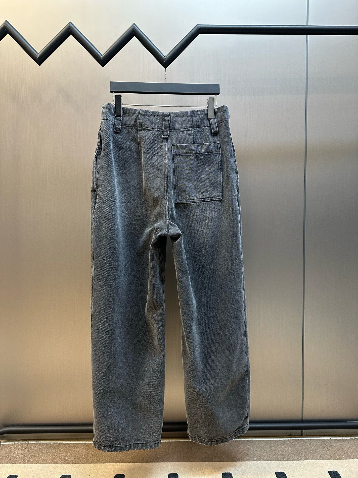Dark grey Pant - FashionHype.xyz