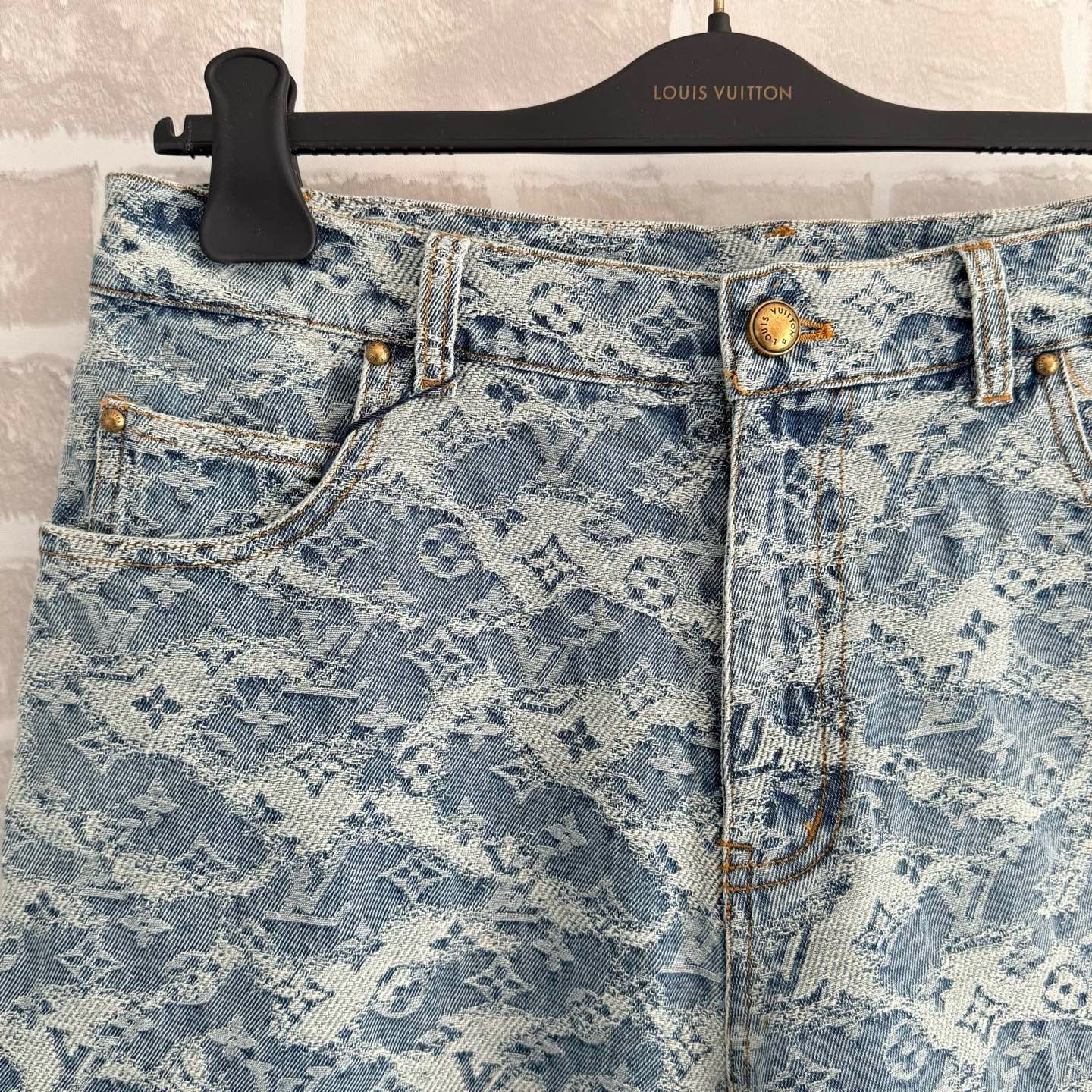 Grey Short - FashionHype.xyz