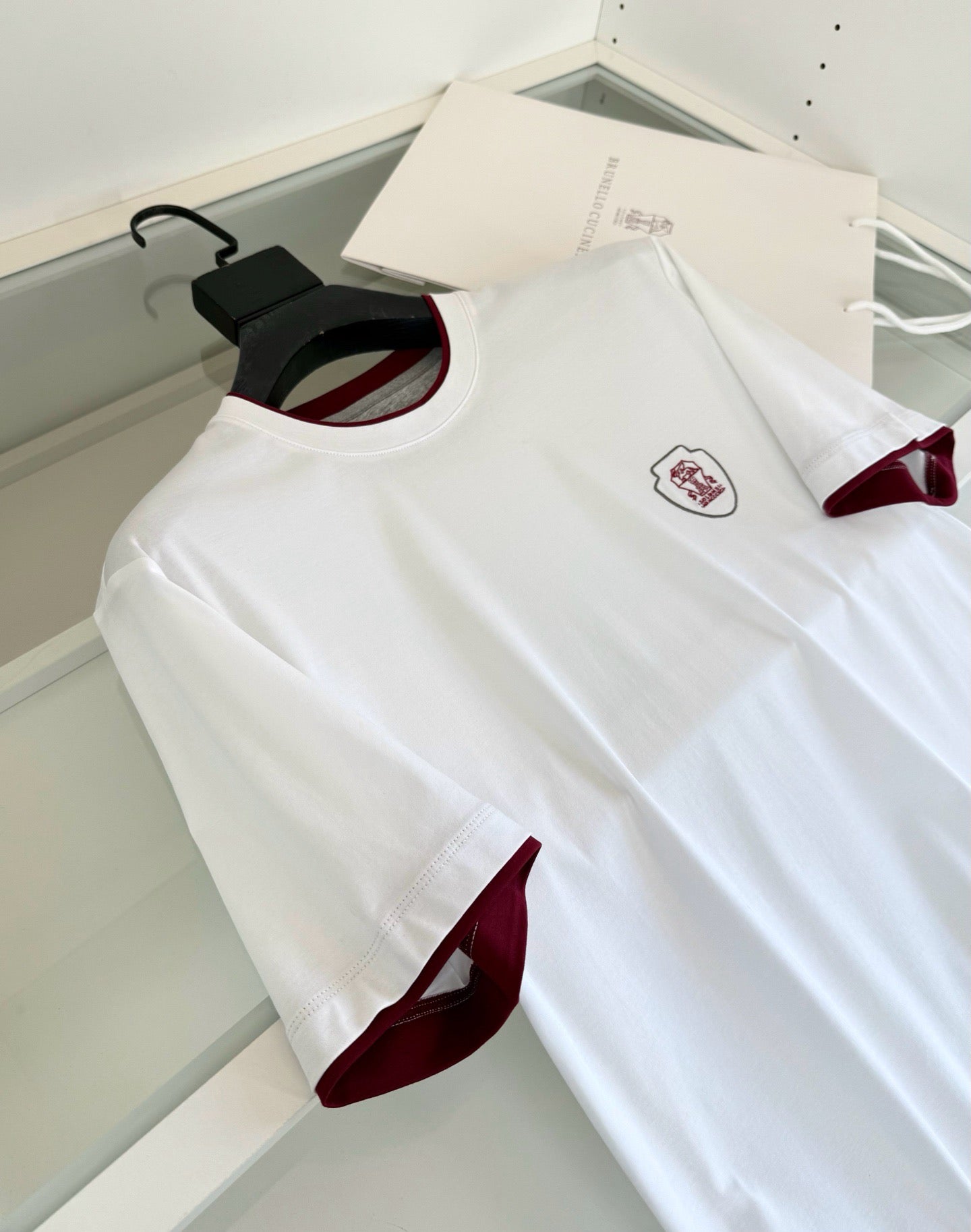 White and Black T-Shirt - FashionHype.xyz