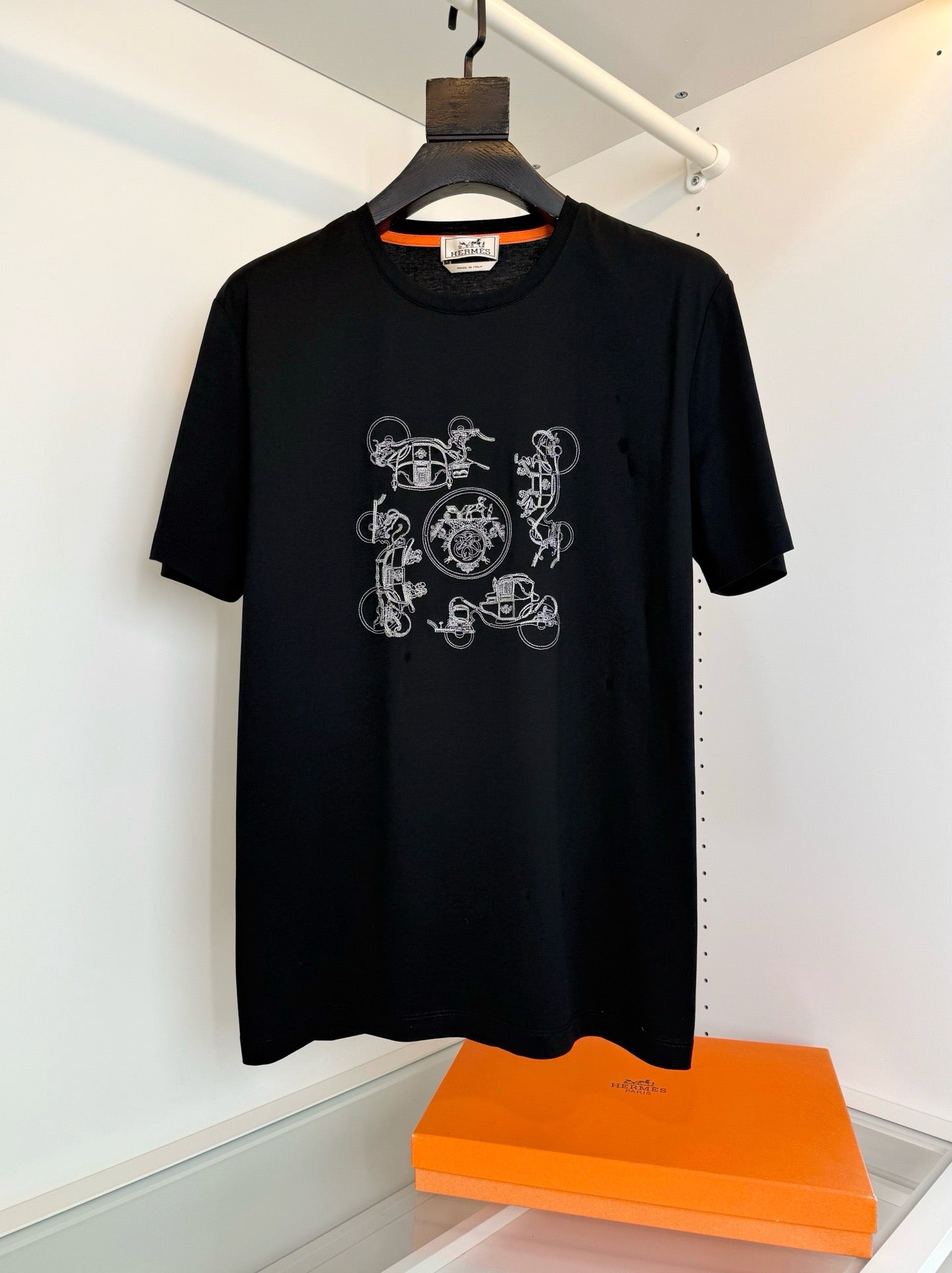 White and Black T-Shirt - FashionHype.xyz