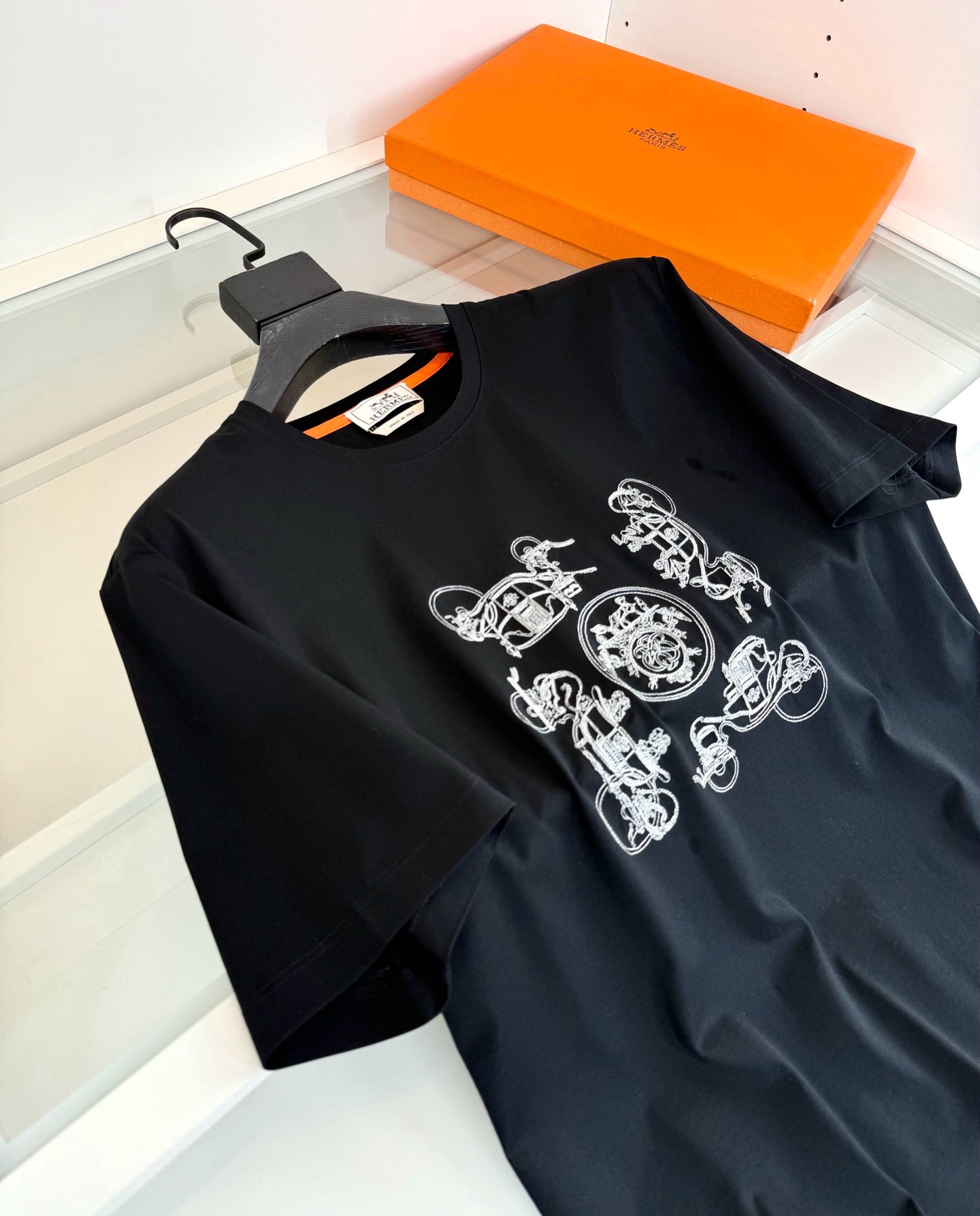 White and Black T-Shirt - FashionHype.xyz