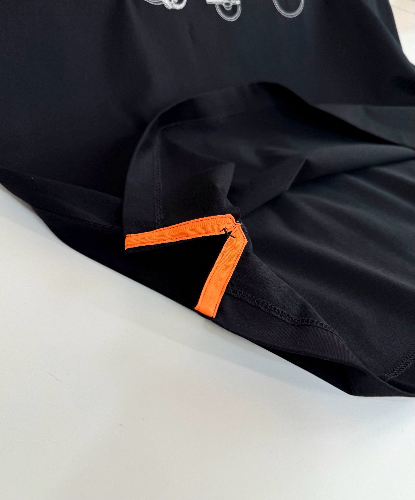 White and Black T-Shirt - FashionHype.xyz