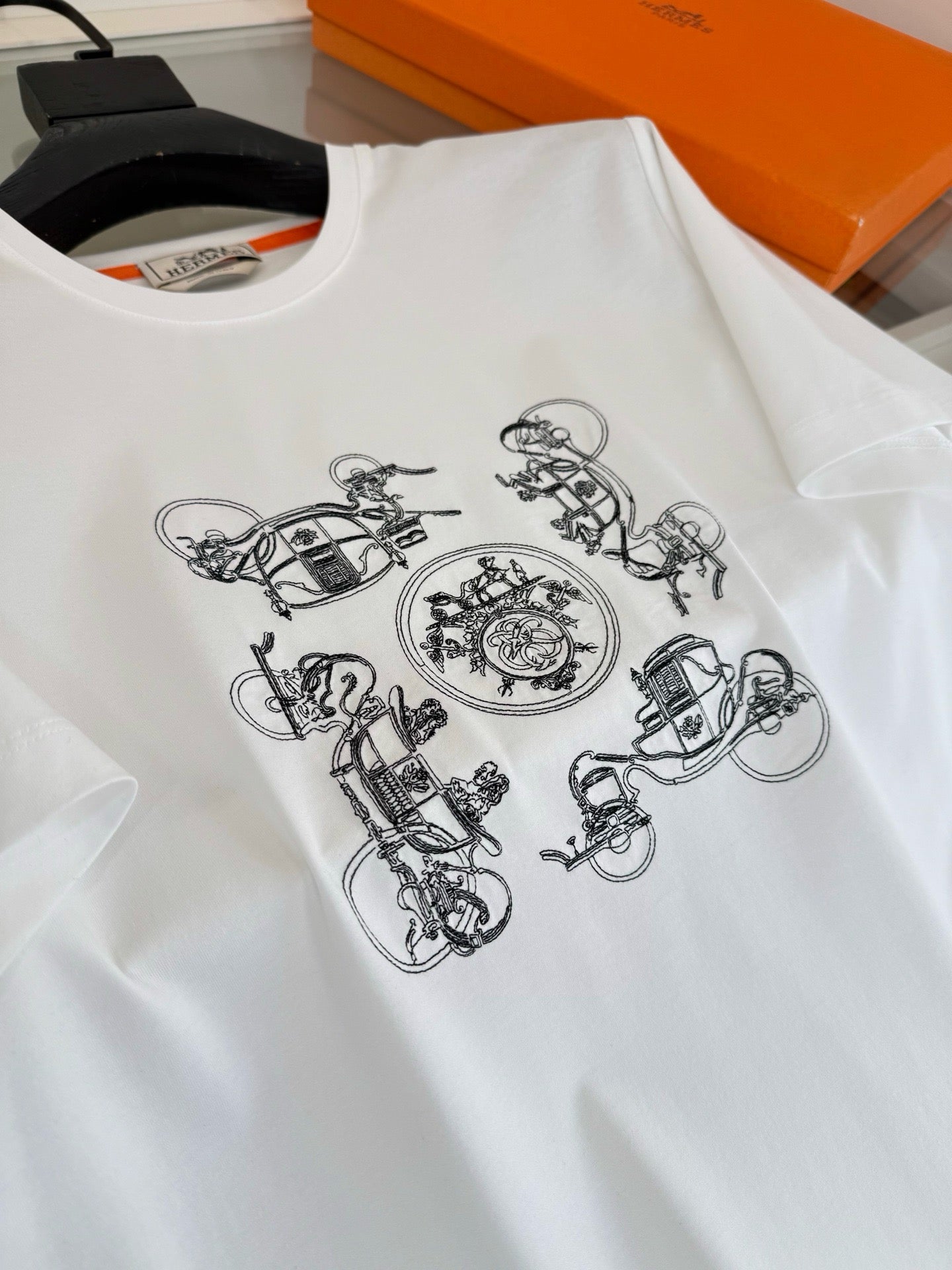 White and Black T-Shirt - FashionHype.xyz