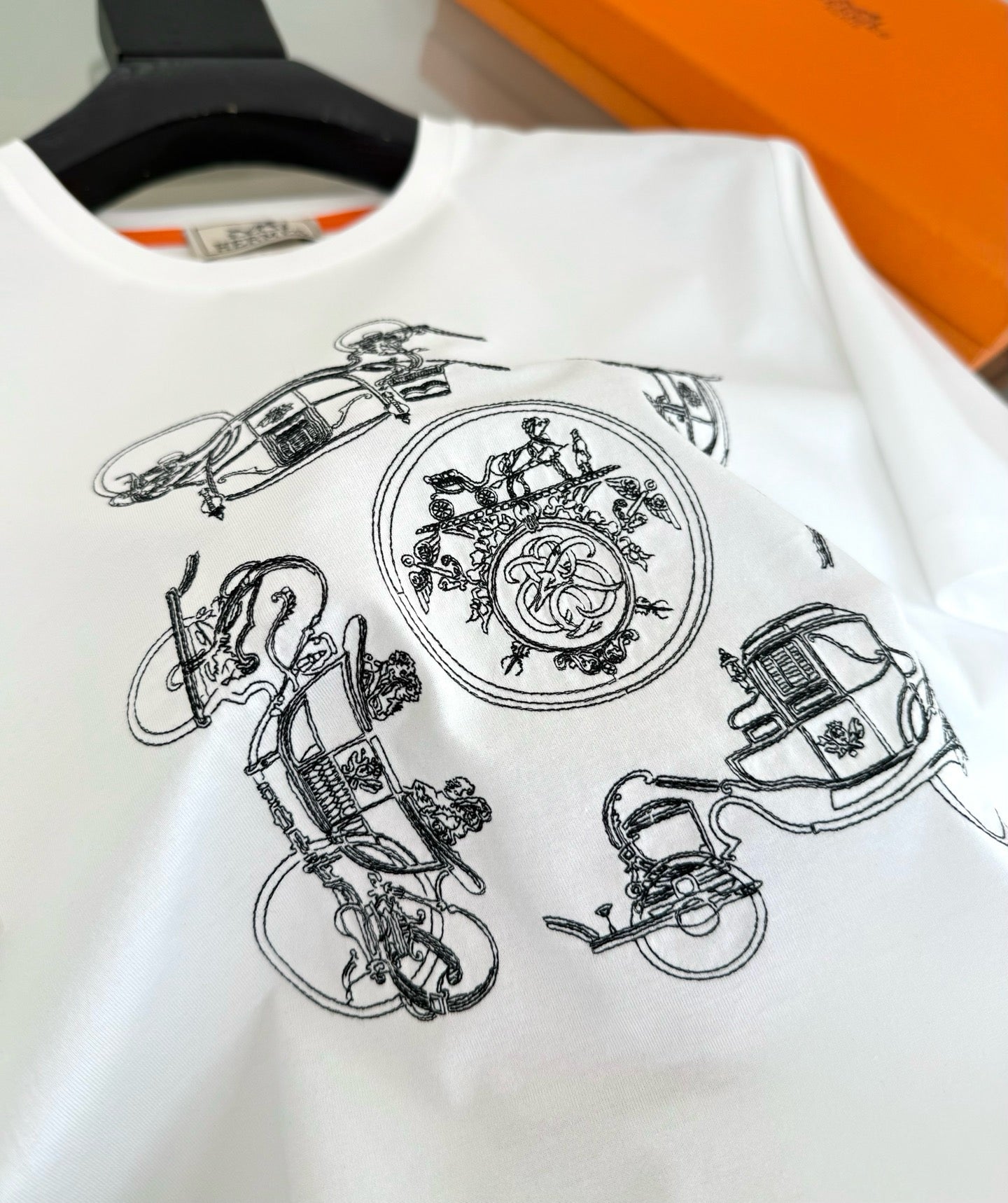 White and Black T-Shirt - FashionHype.xyz