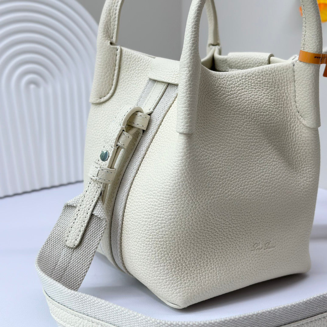 Off-white Bag