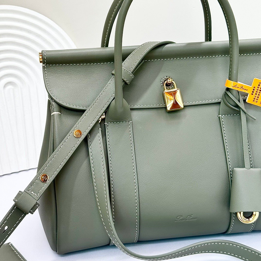 White brown and Dark green Bag