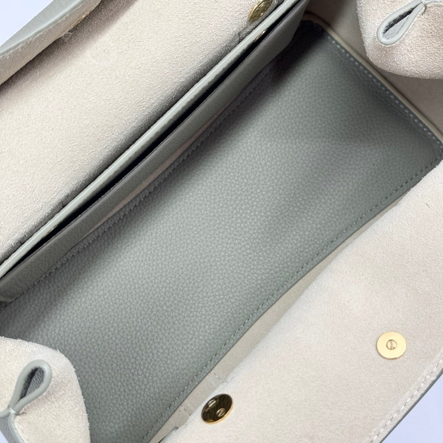 Grey Bag - FashionHype.xyz