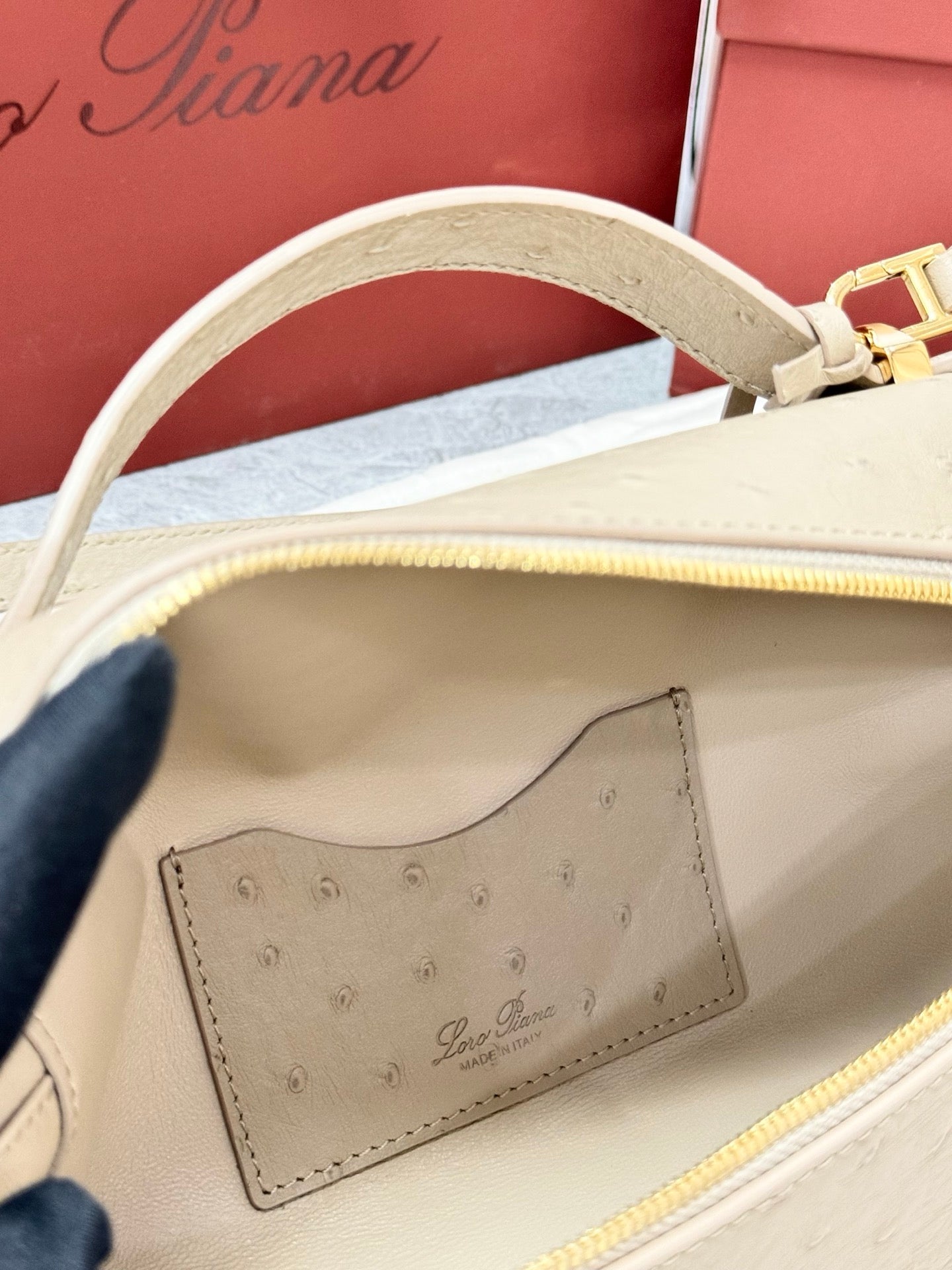 Off-white Bag