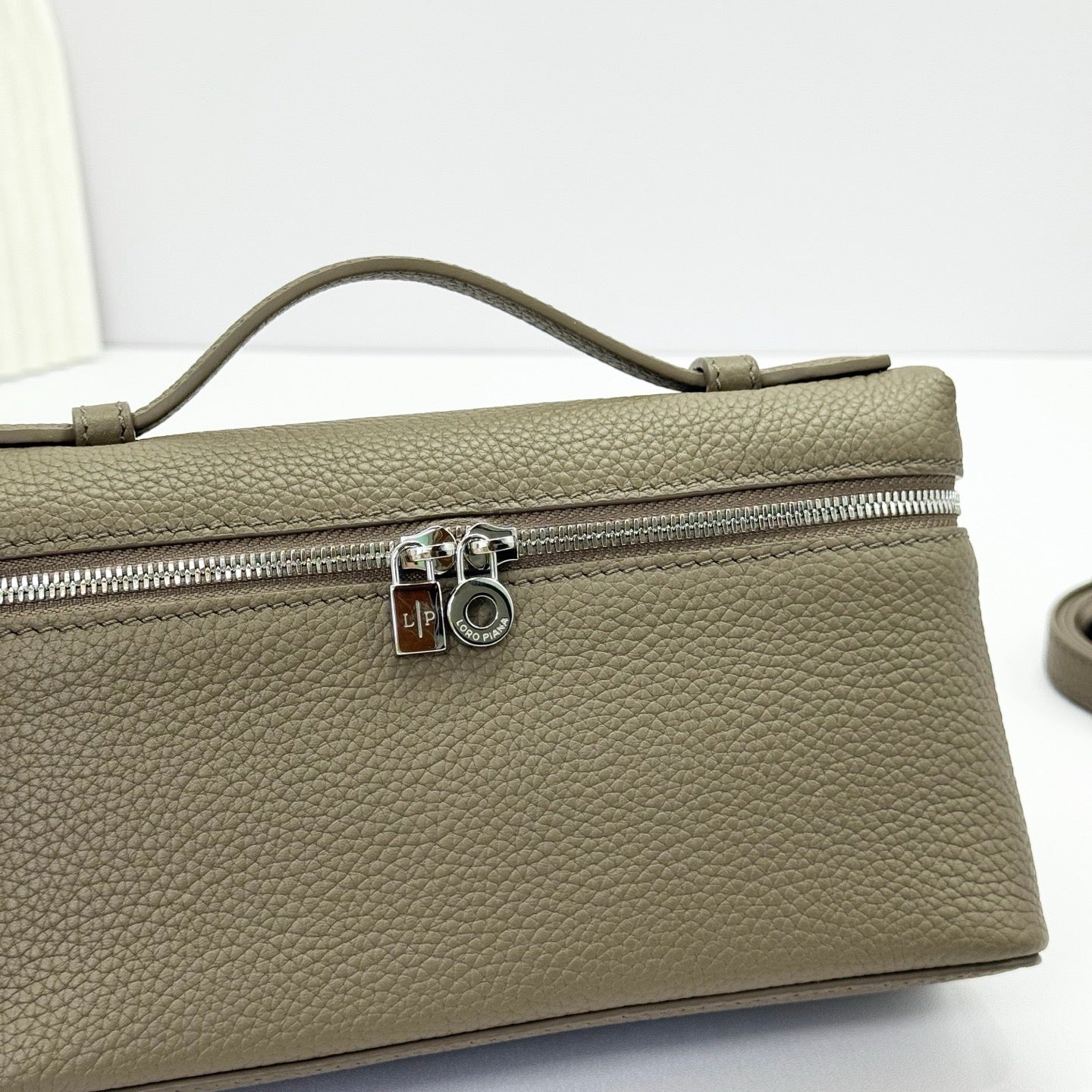 Olive green Bag - FashionHype.xyz