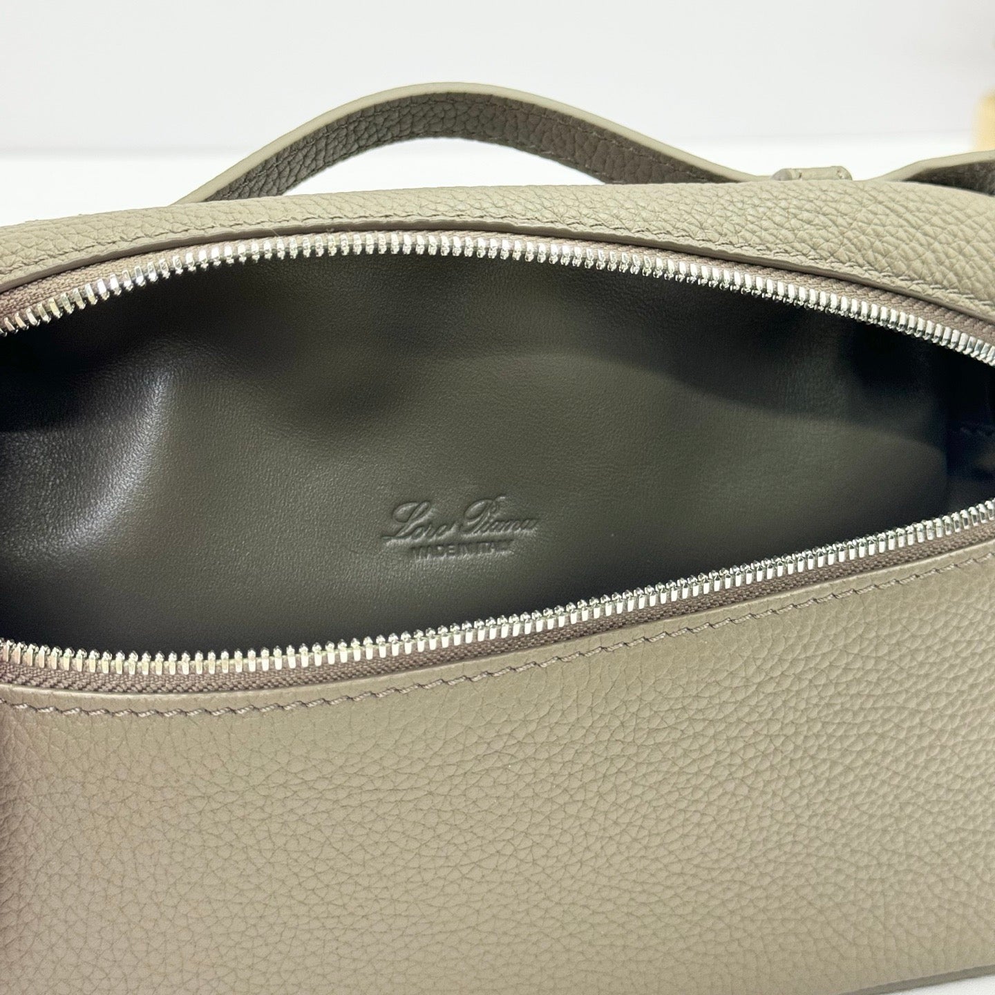 Olive green Bag - FashionHype.xyz