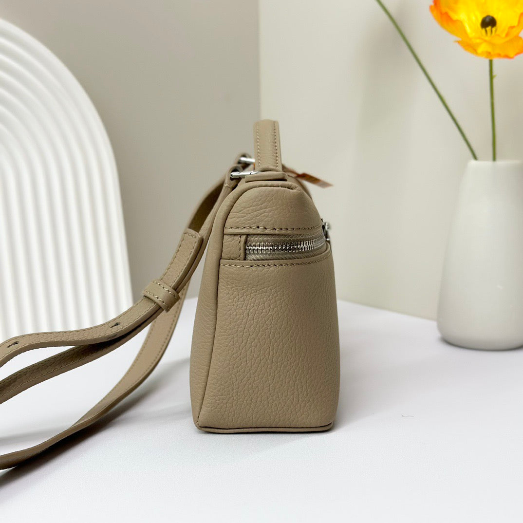 Light beige and Taupe Bag