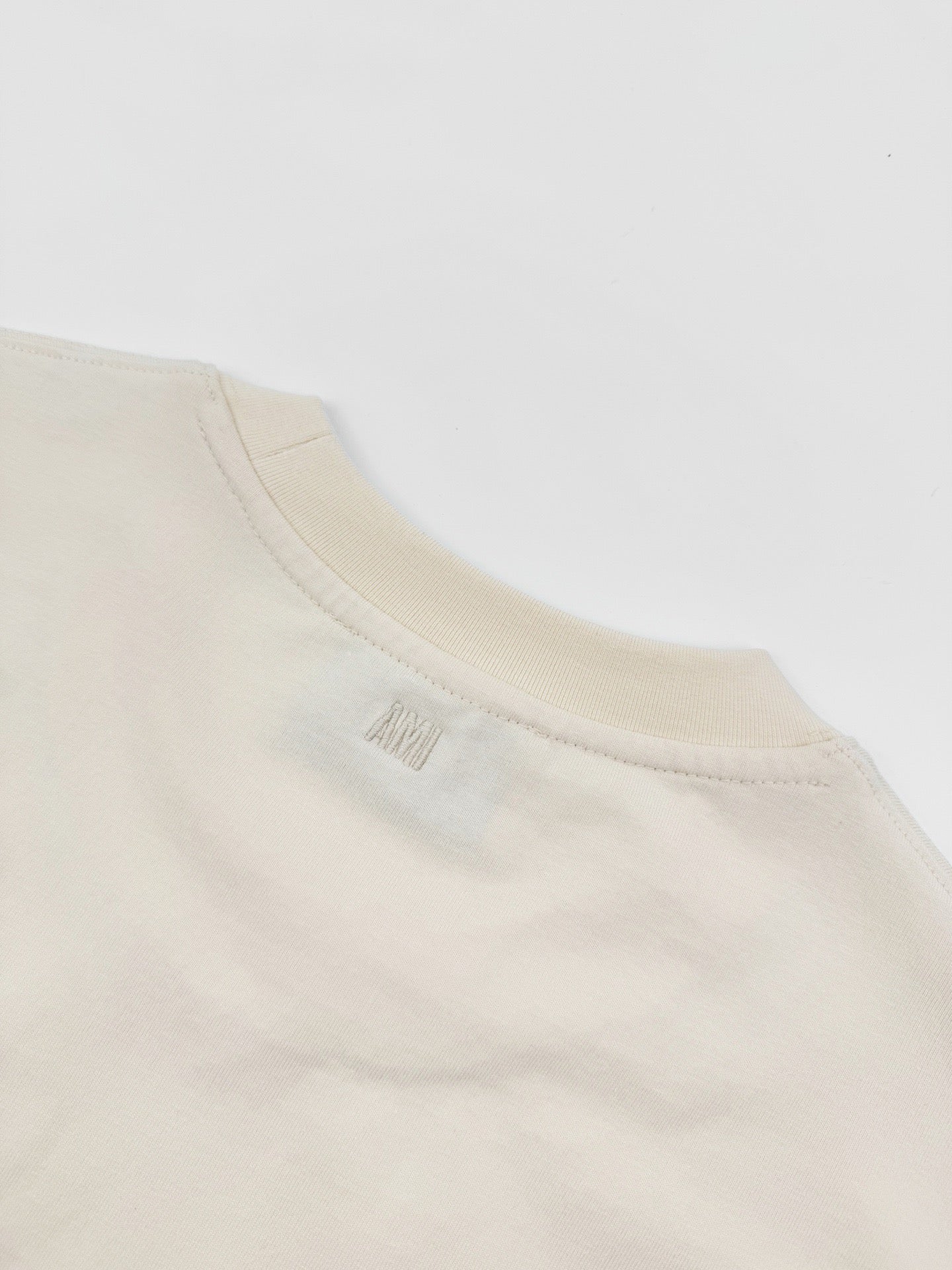 White and Golden T-Shirt - FashionHype.xyz