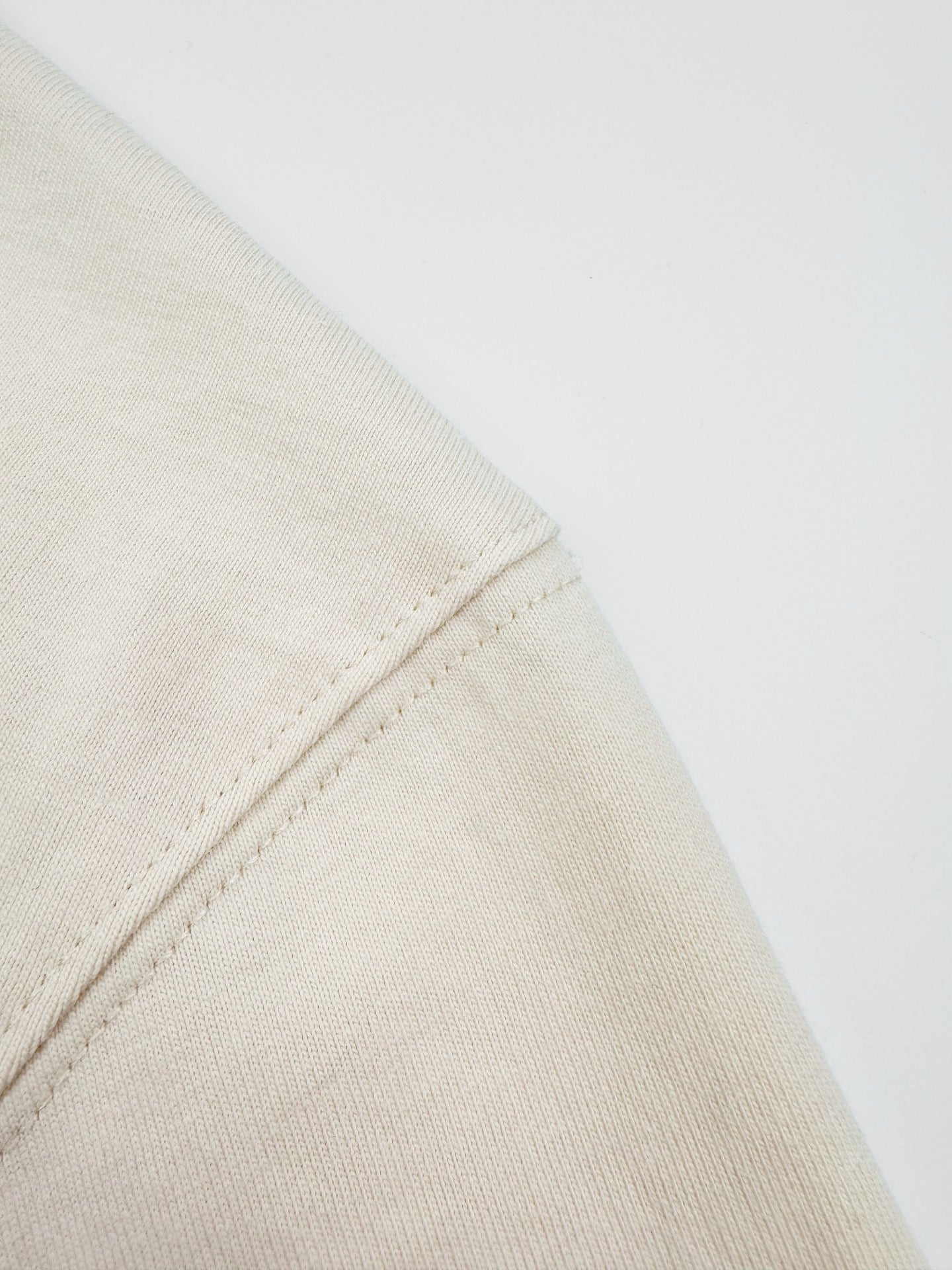 White and Golden T-Shirt - FashionHype.xyz