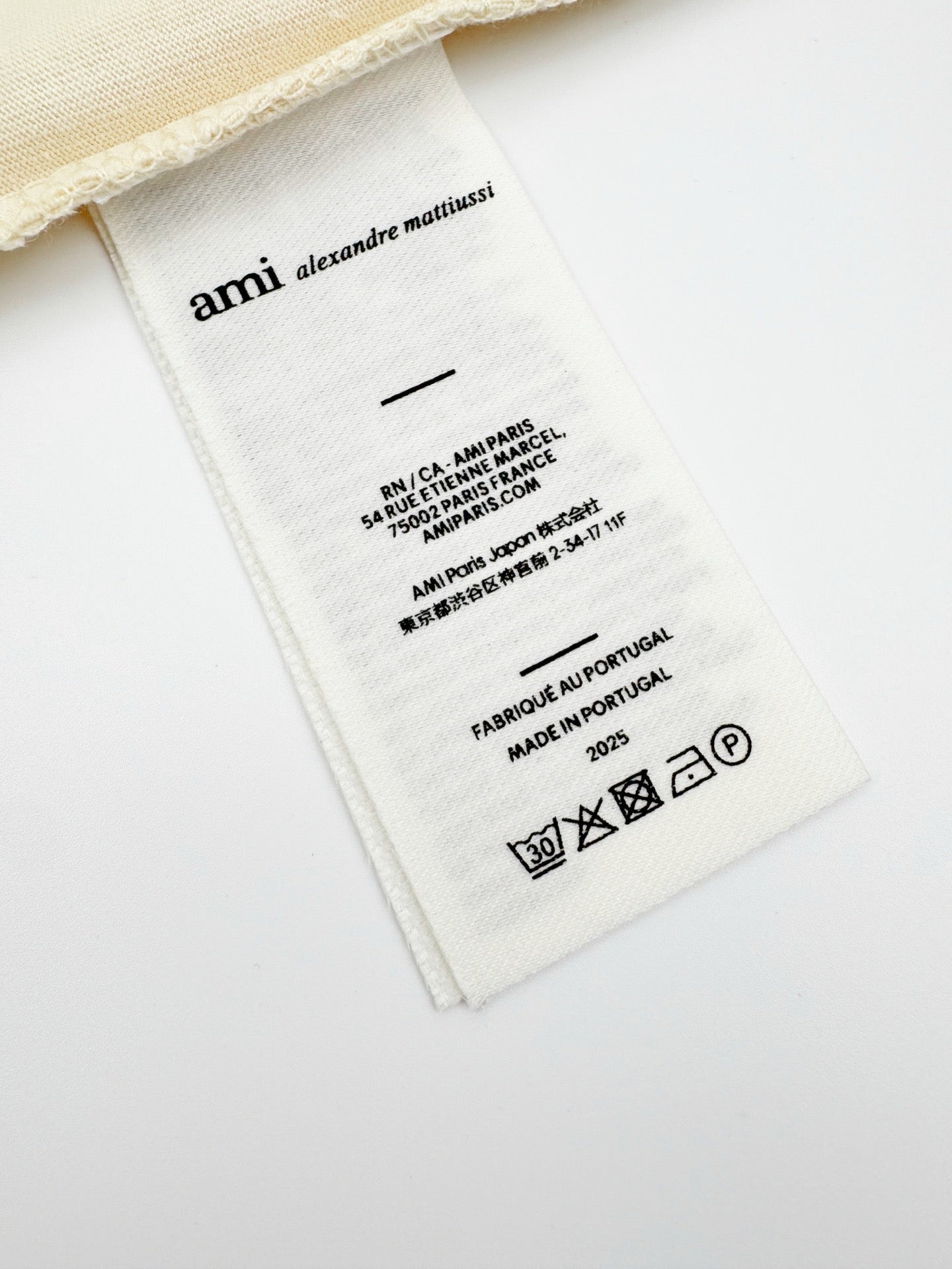 White and Golden T-Shirt - FashionHype.xyz