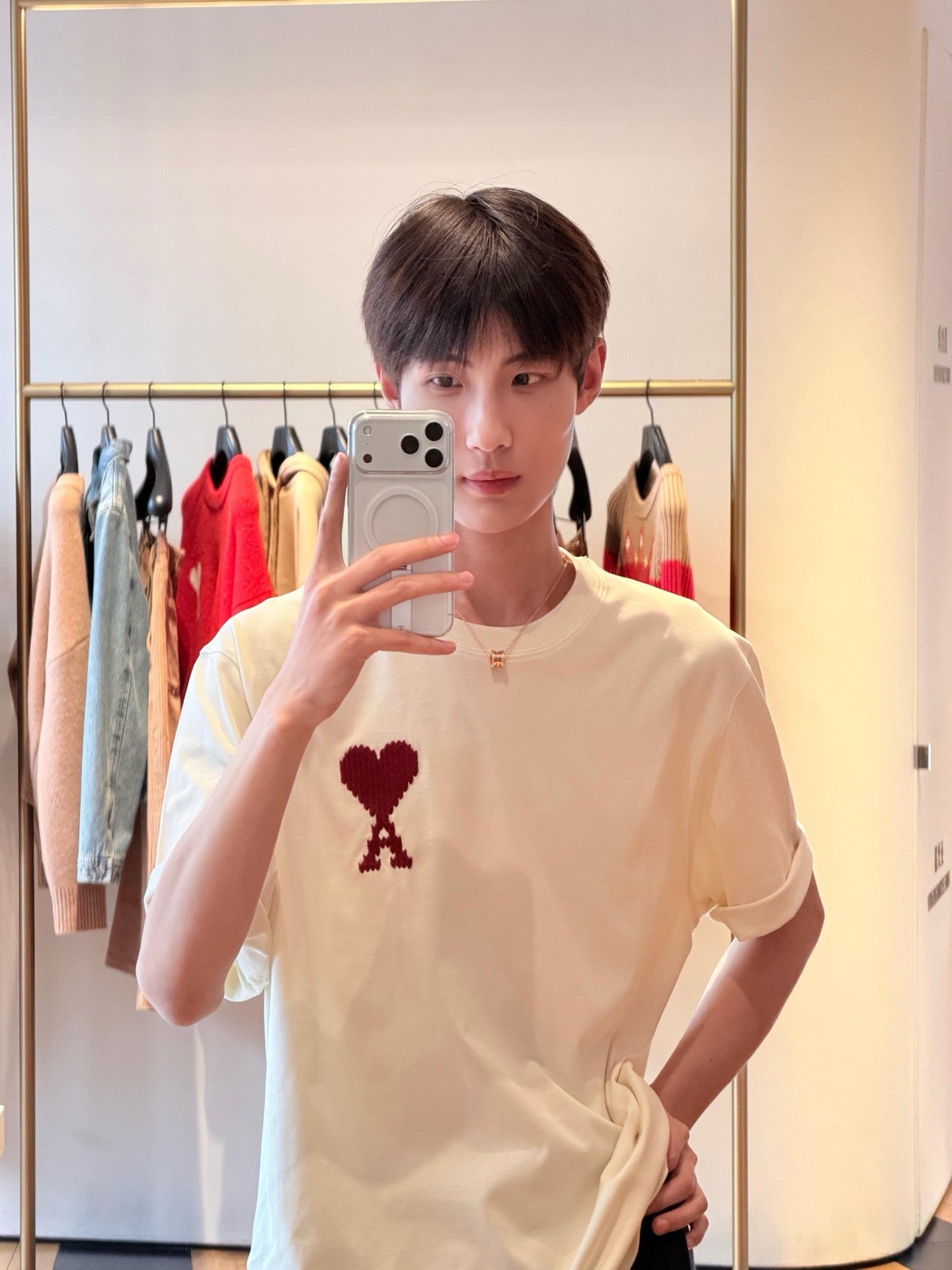 White and Golden T-Shirt - FashionHype.xyz