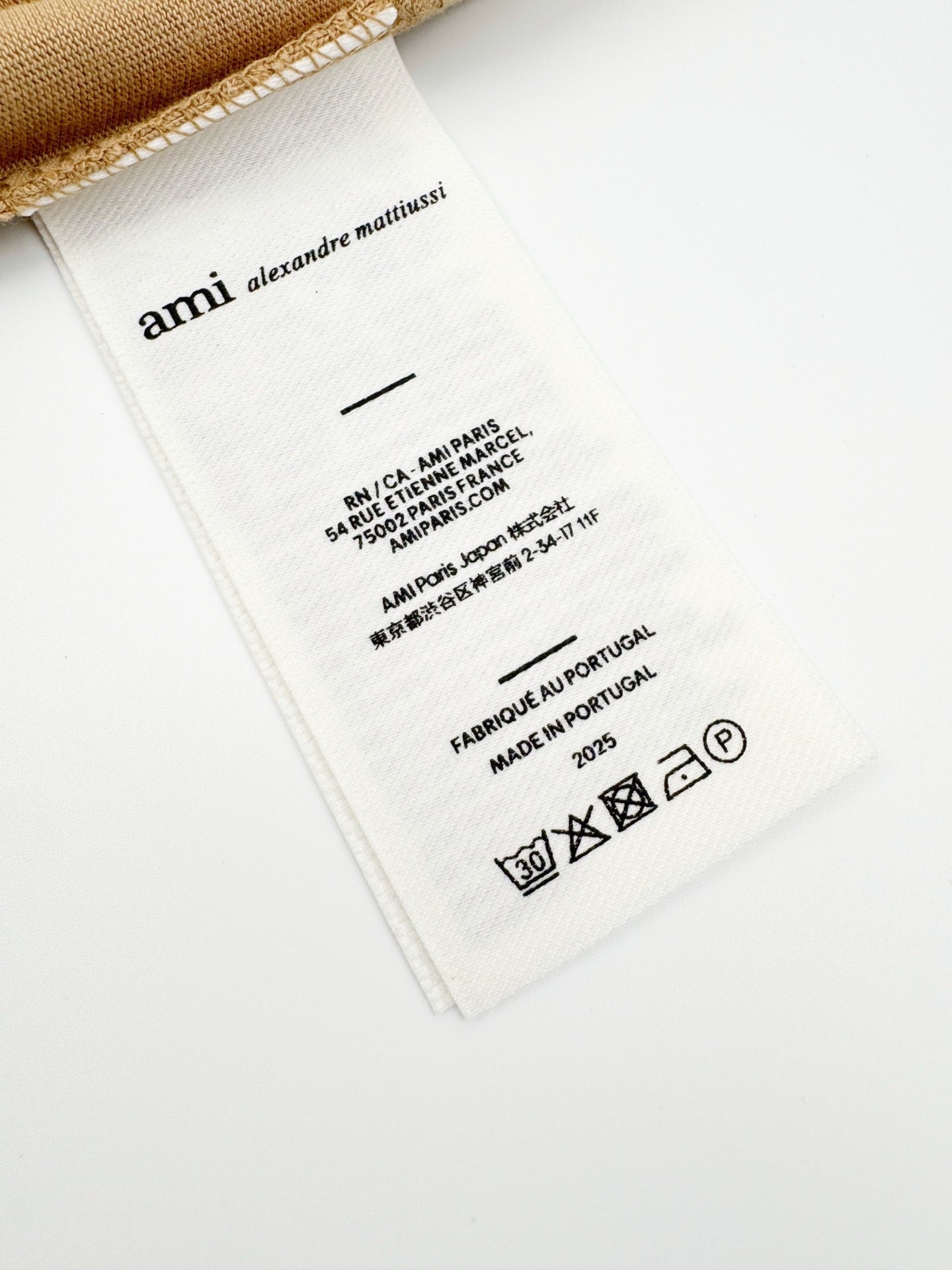 White and Golden T-Shirt - FashionHype.xyz