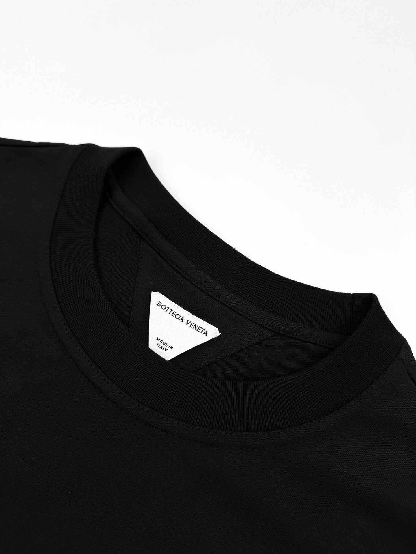 Dark green, Black and White T-Shirt - FashionHype.xyz