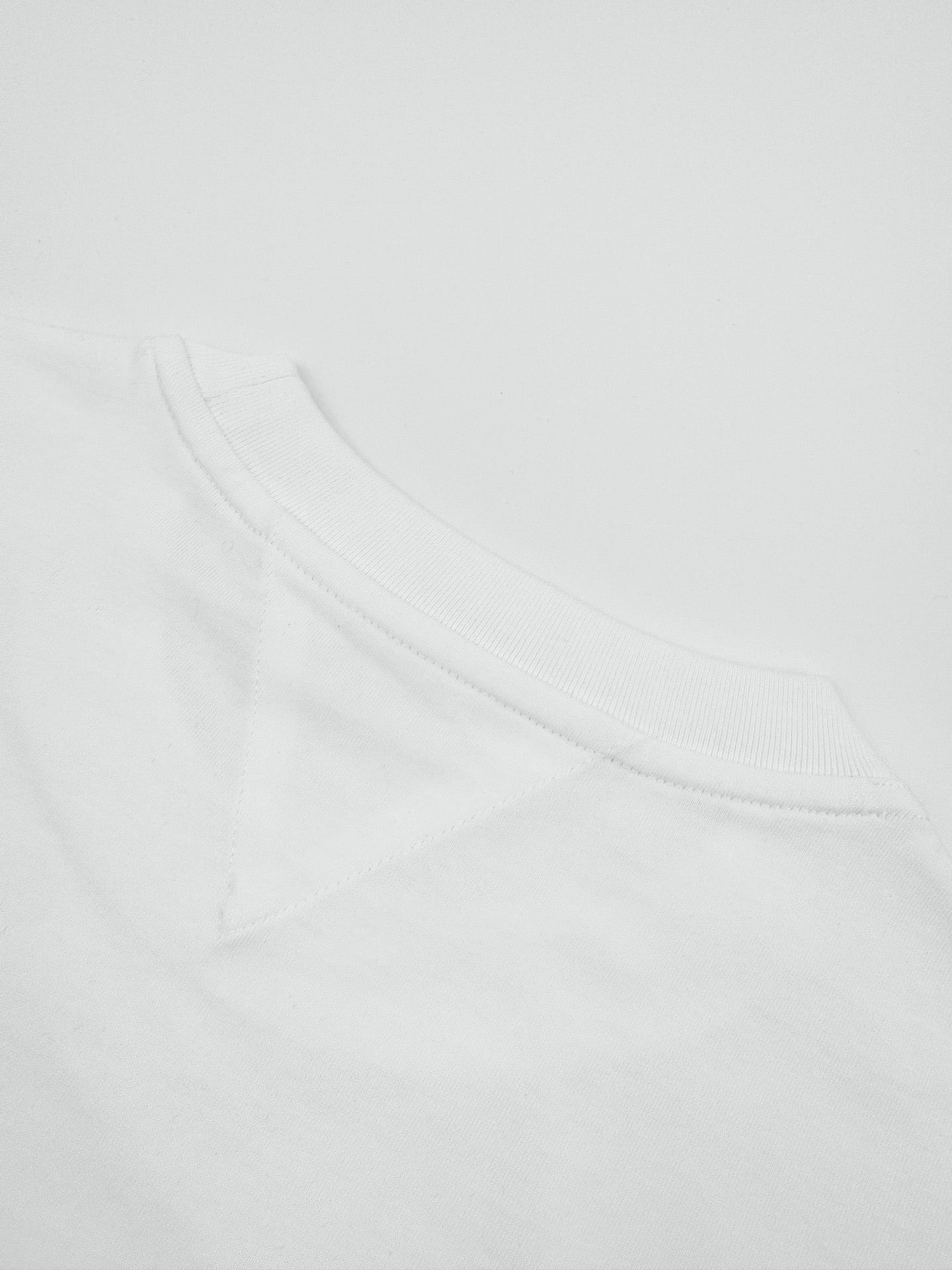 Dark green, Black and White T-Shirt - FashionHype.xyz