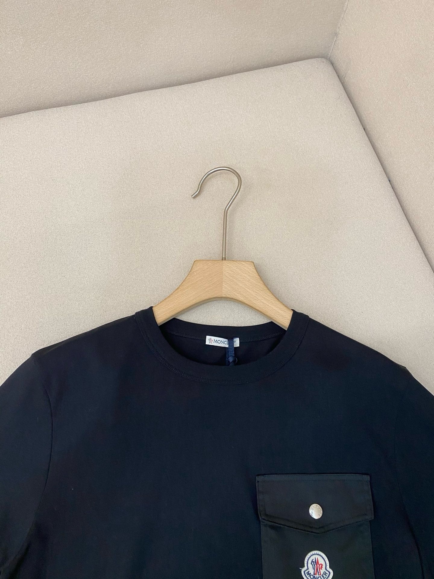 Black, white and Blue T-Shirt - Size XL
