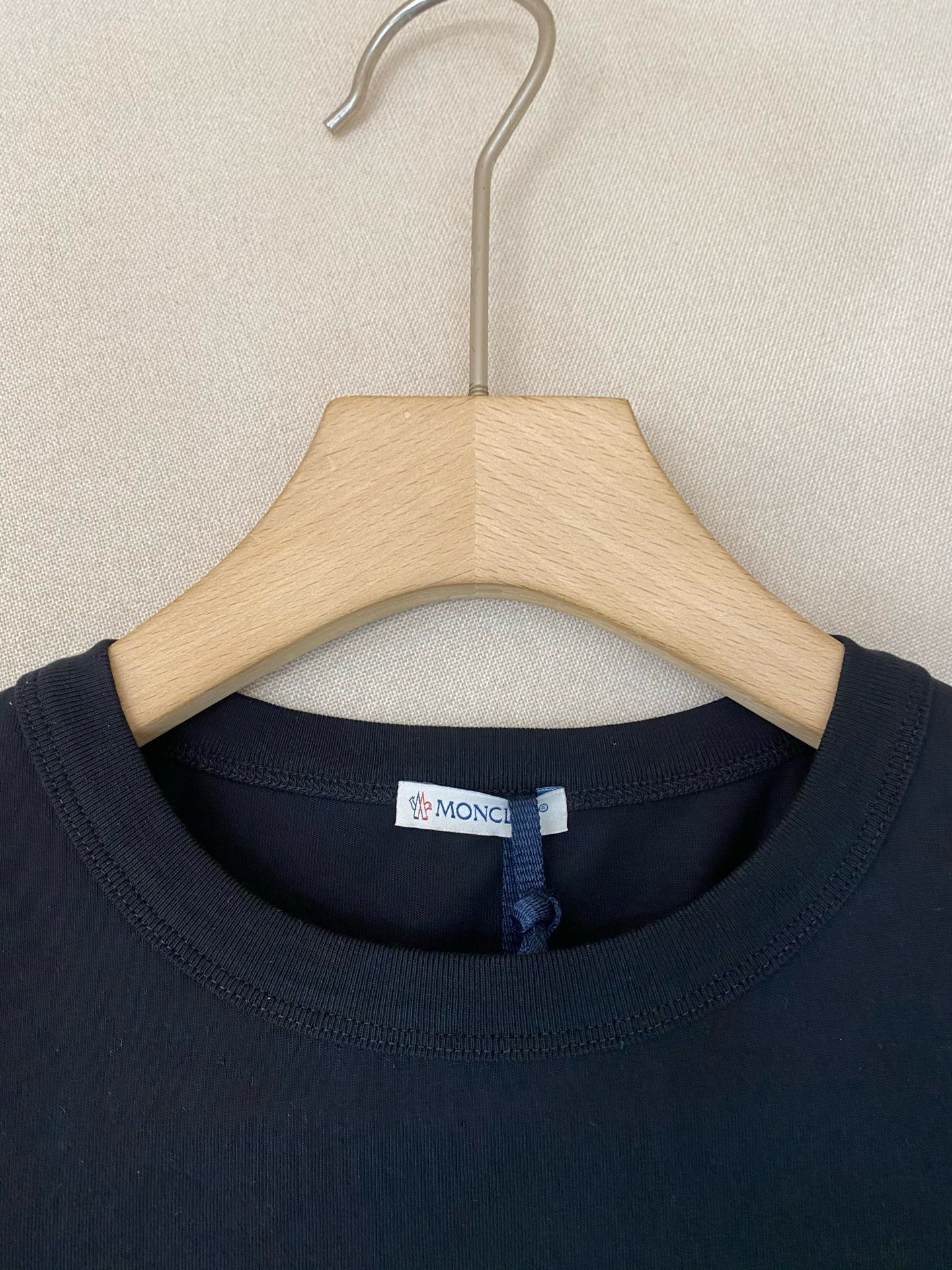 Black, white and Blue T-Shirt - Size XL