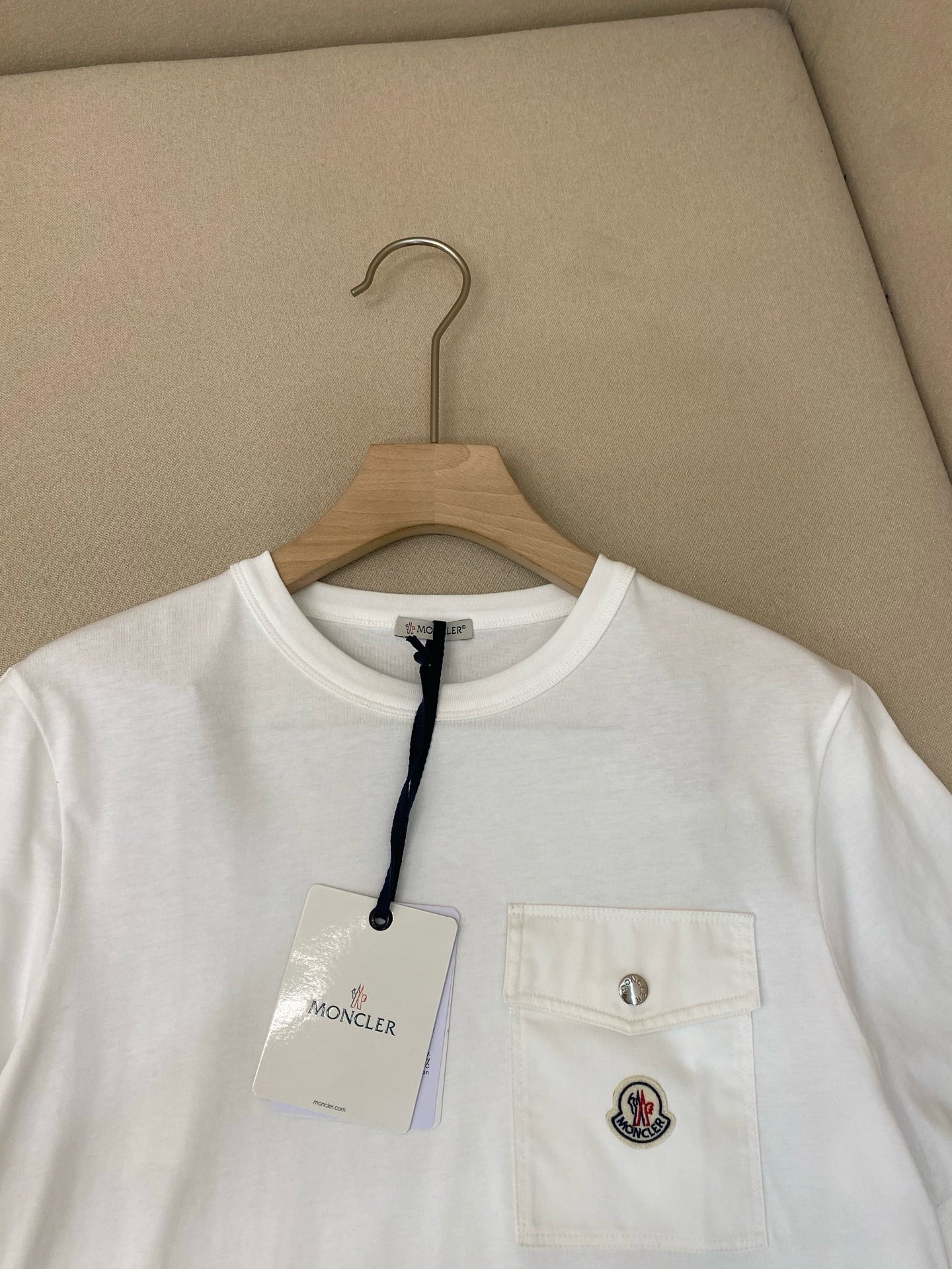 Black, white and Blue T-Shirt - Size XL