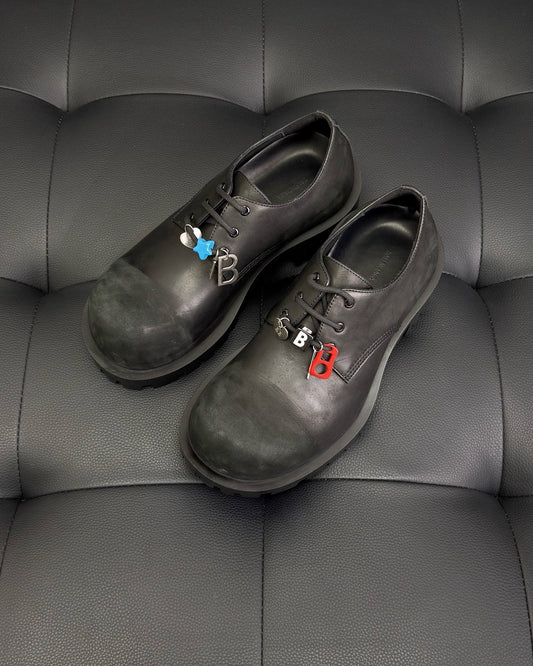 Black Shoes