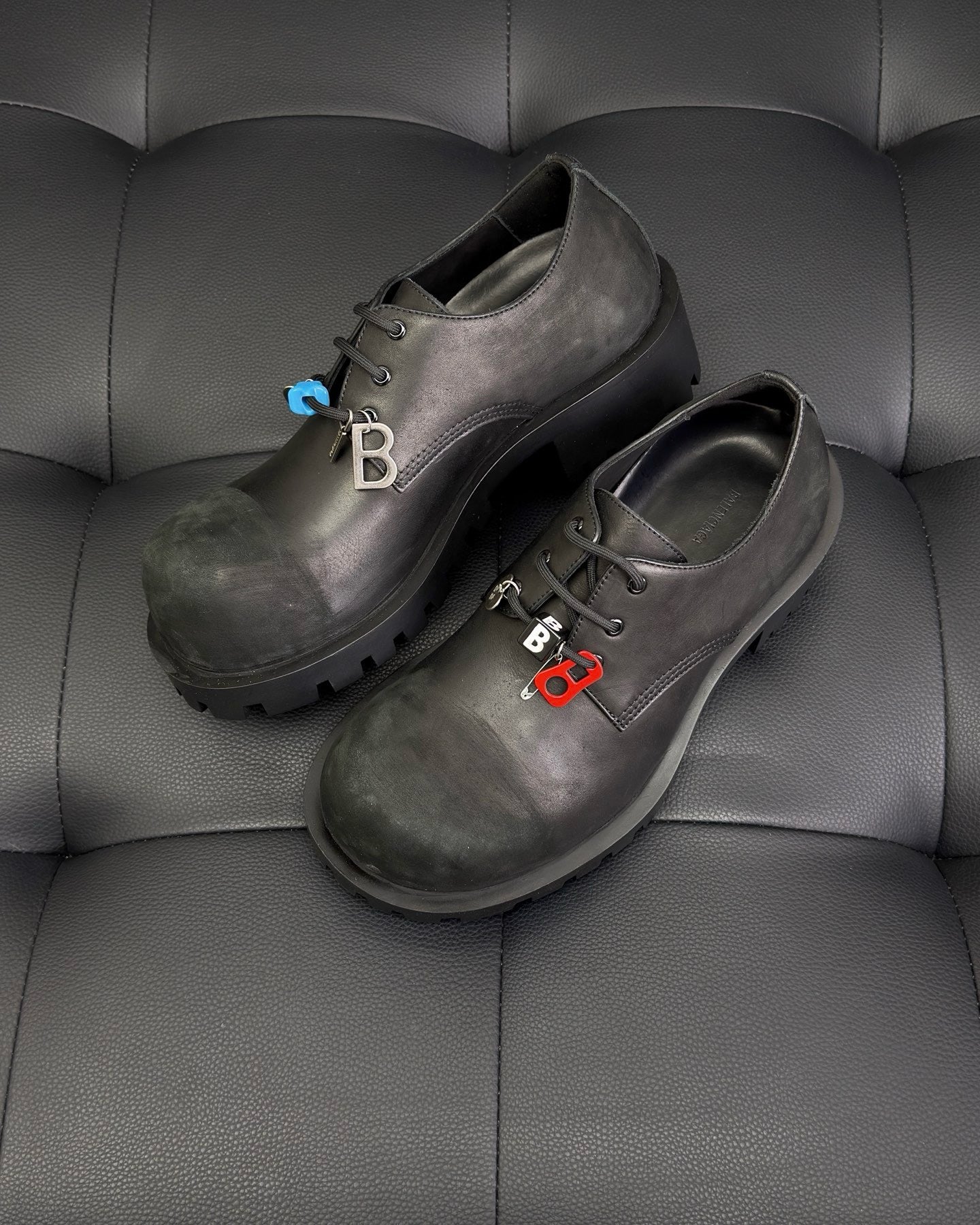 Black Shoes