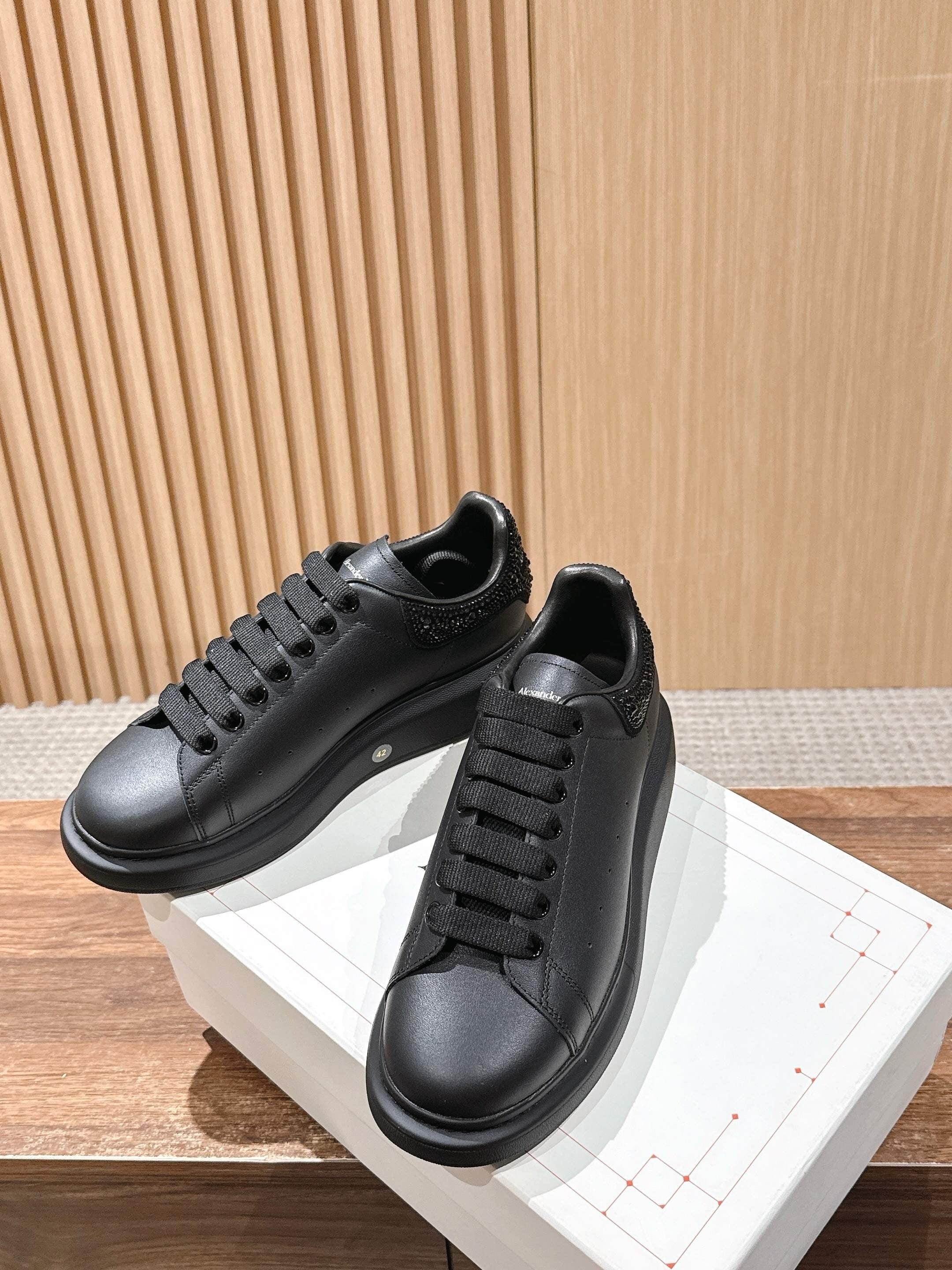 Black Shoes