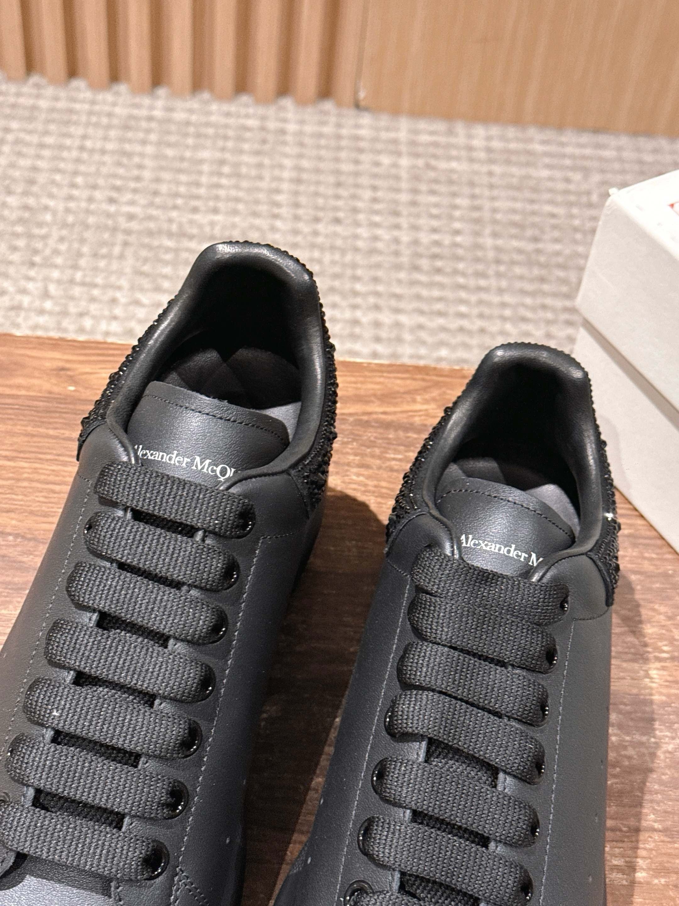 Black Shoes