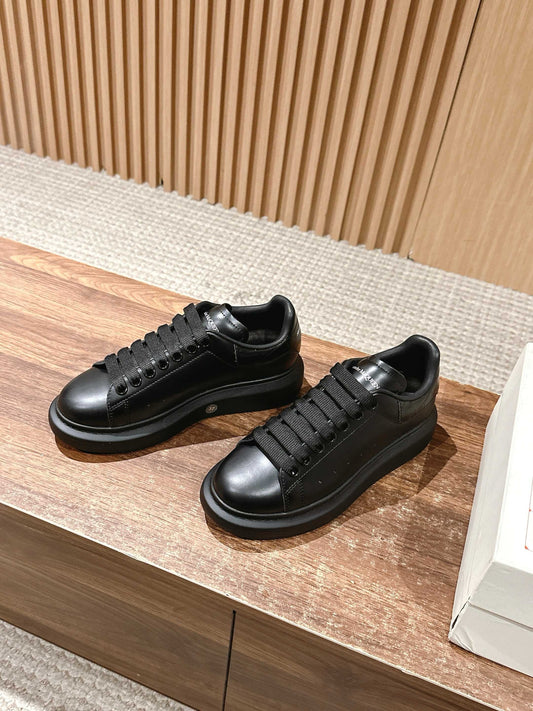 Black Shoes
