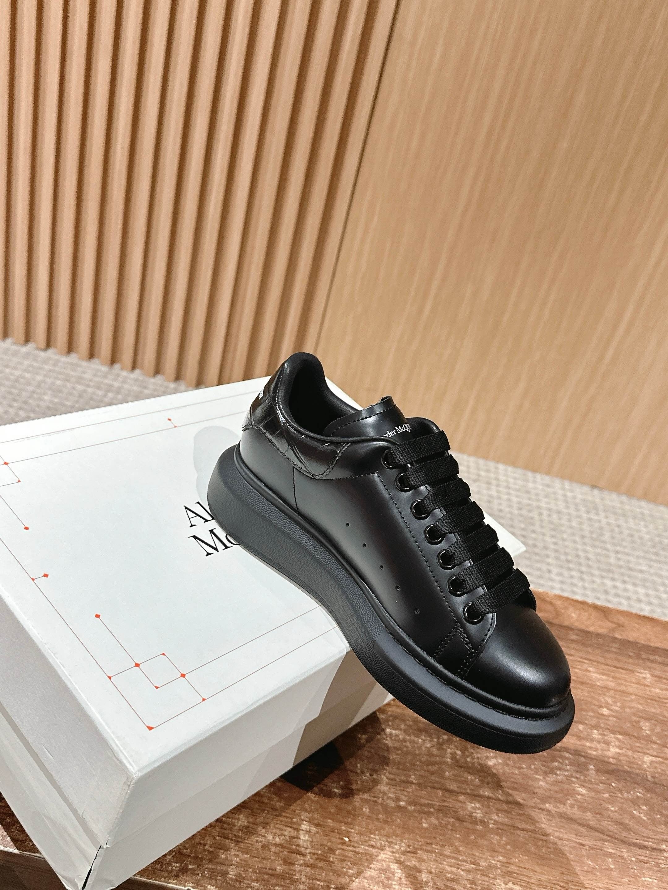 Black Shoes