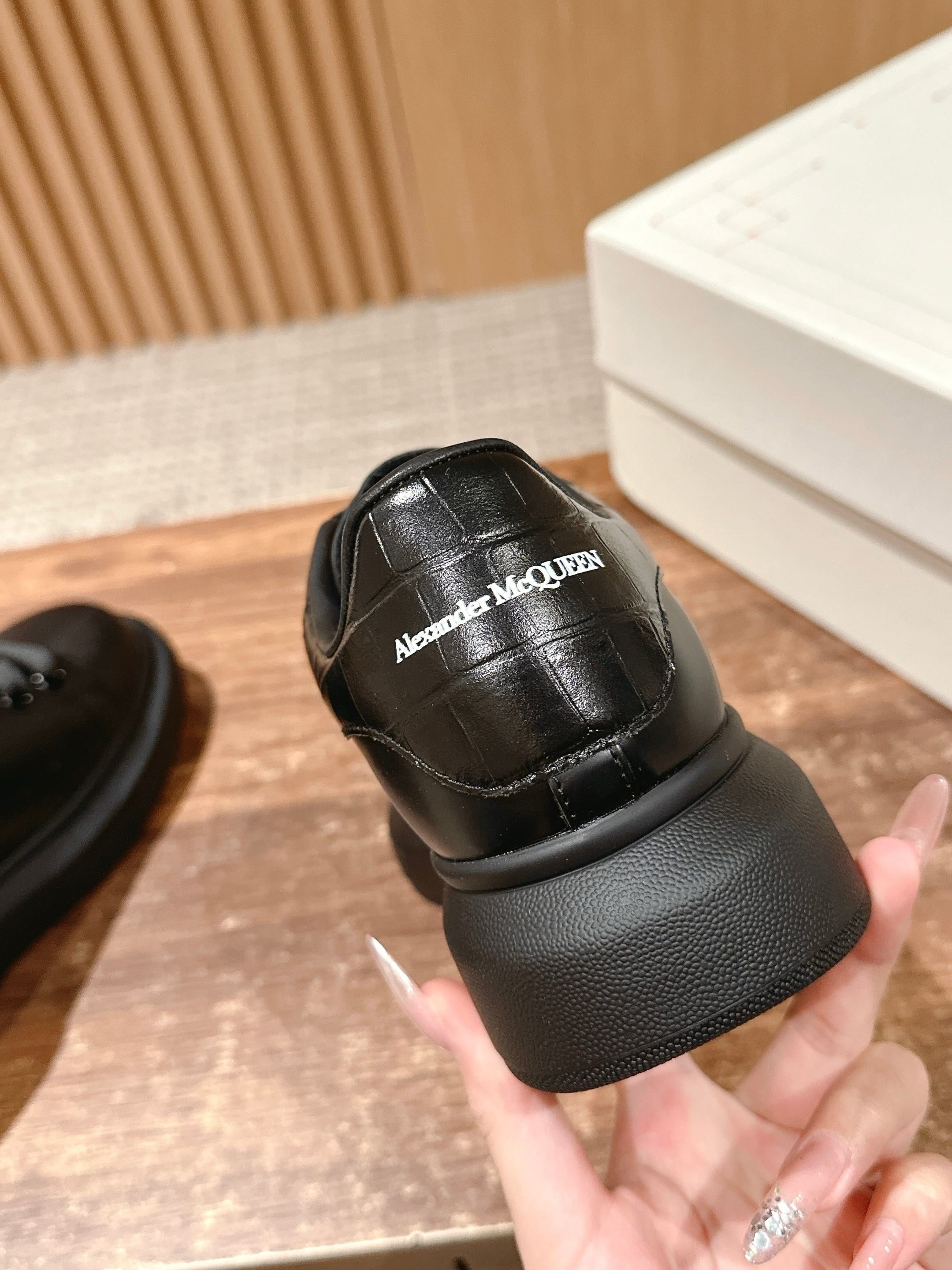Black Shoes