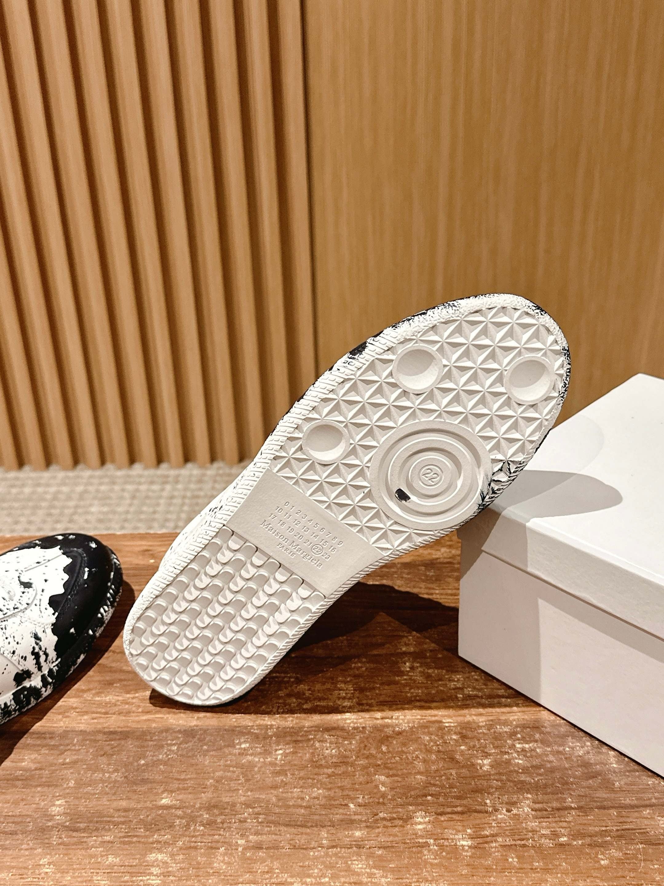 Black white and Paint drop Shoes