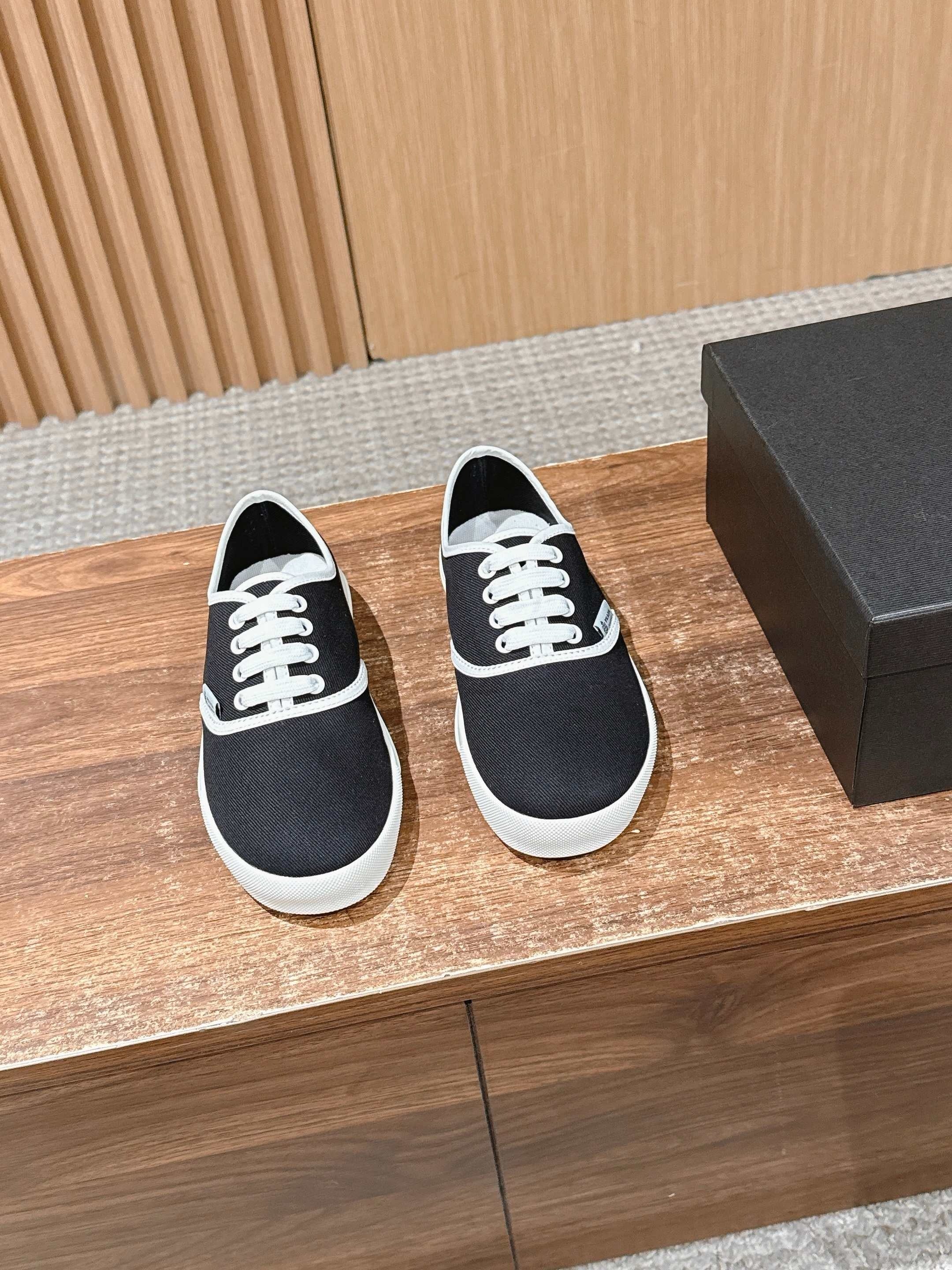 Multi-color Shoes
