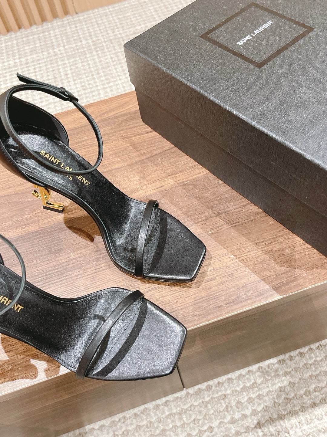 Black Shoes