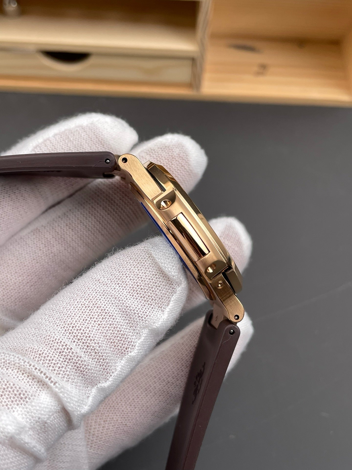 Brown gold Watch