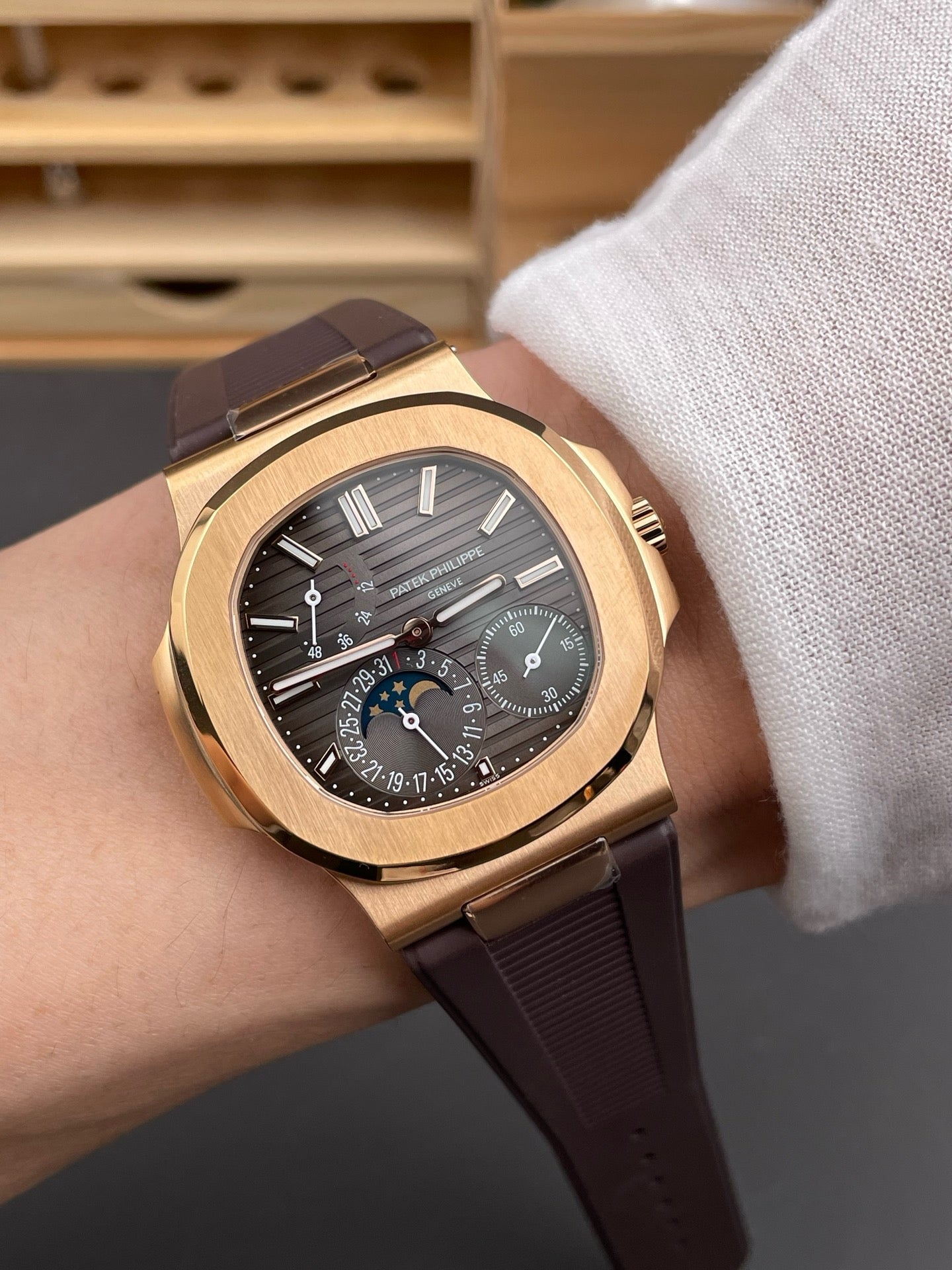 Brown gold Watch