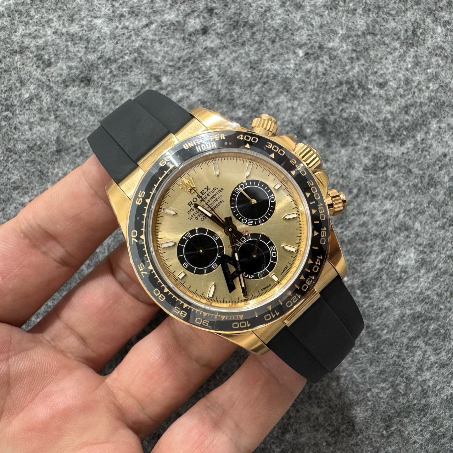 Gold black Watch