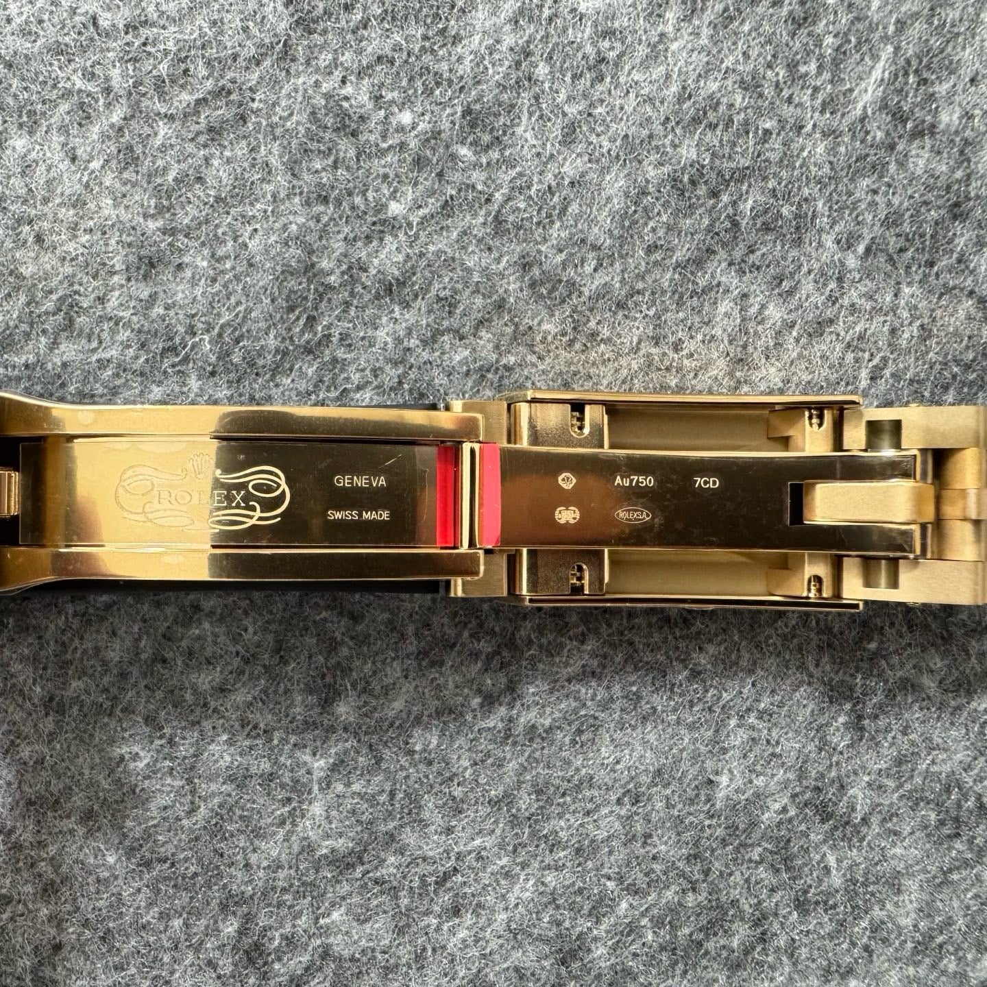 Gold black Watch