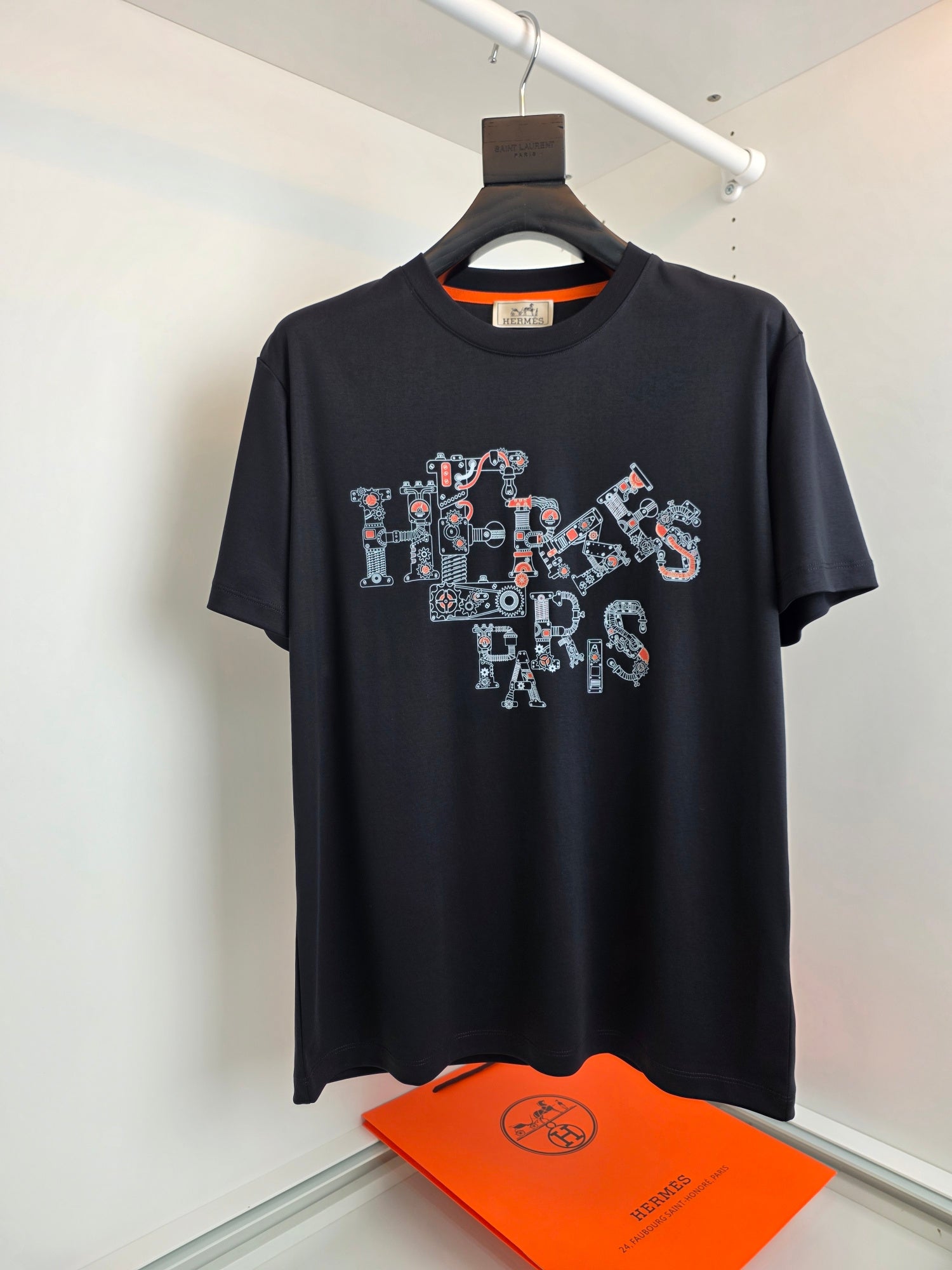 Black and White T-Shirt - FashionHype.xyz