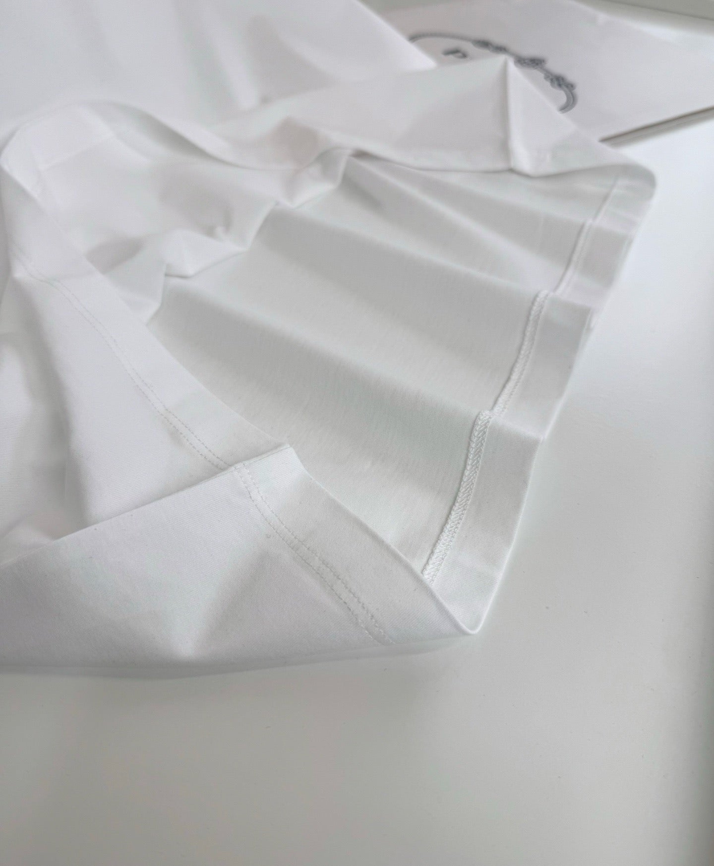 Black and White T-Shirt - FashionHype.xyz