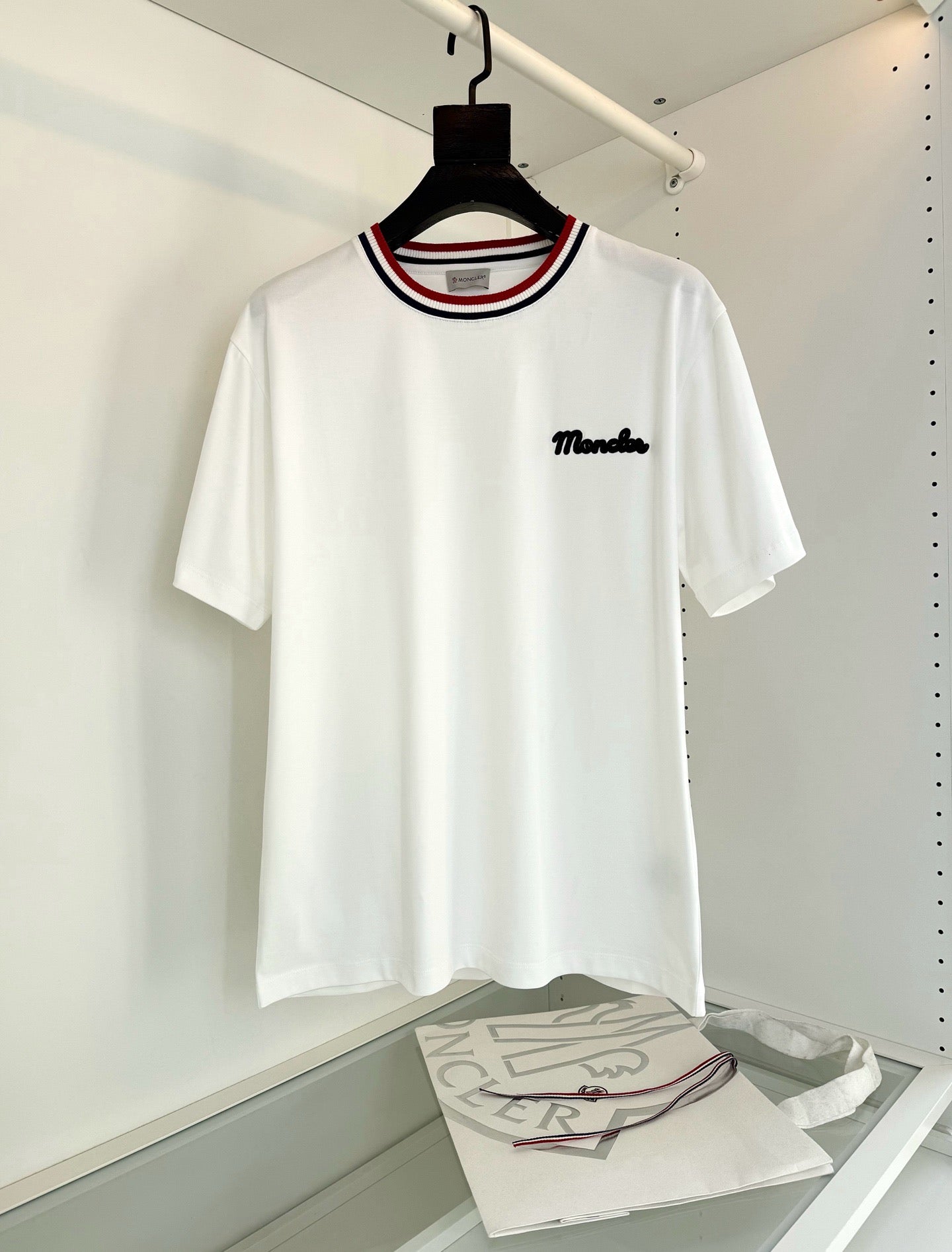 Black and White T-Shirt - Size XL