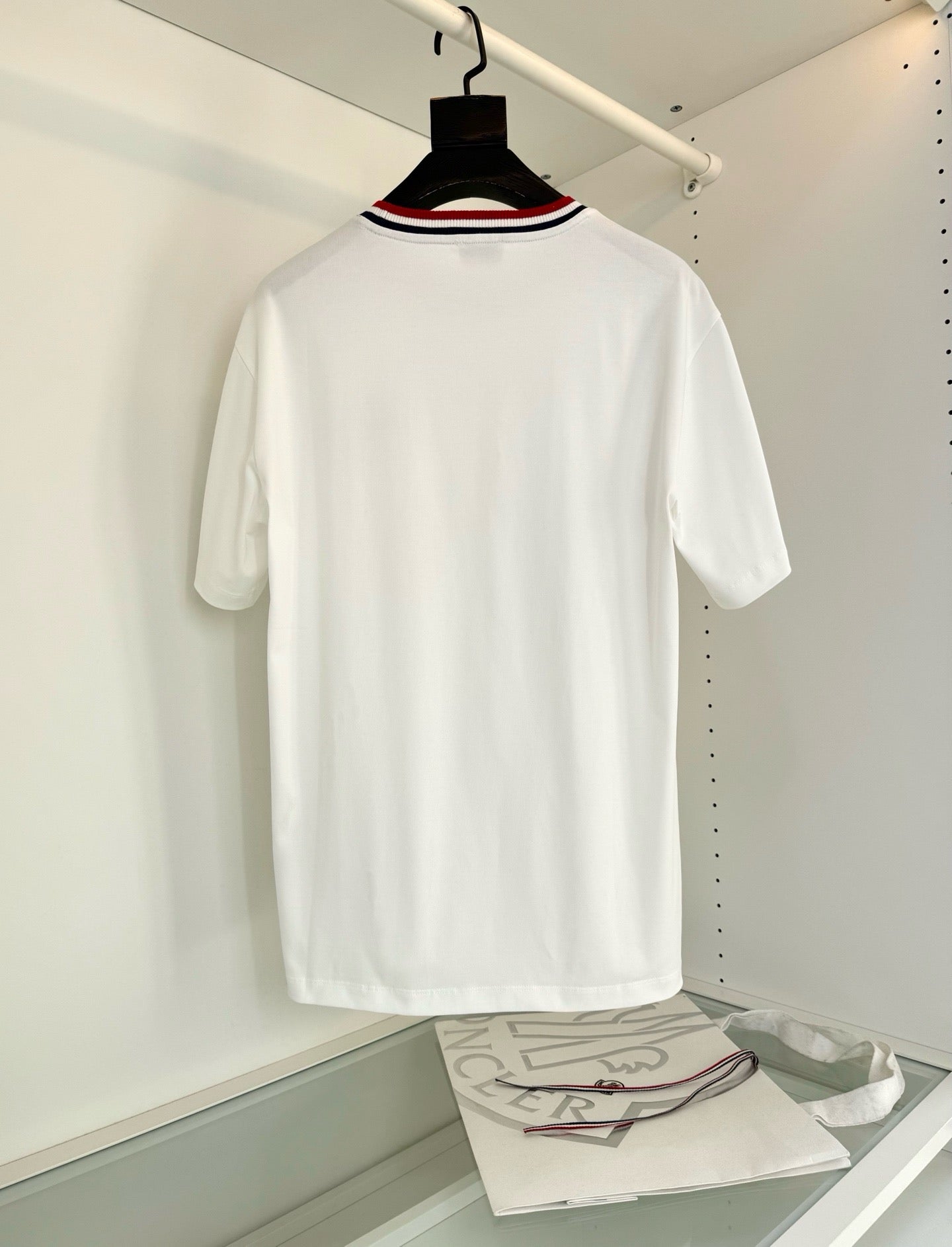 Black and White T-Shirt - Size XL
