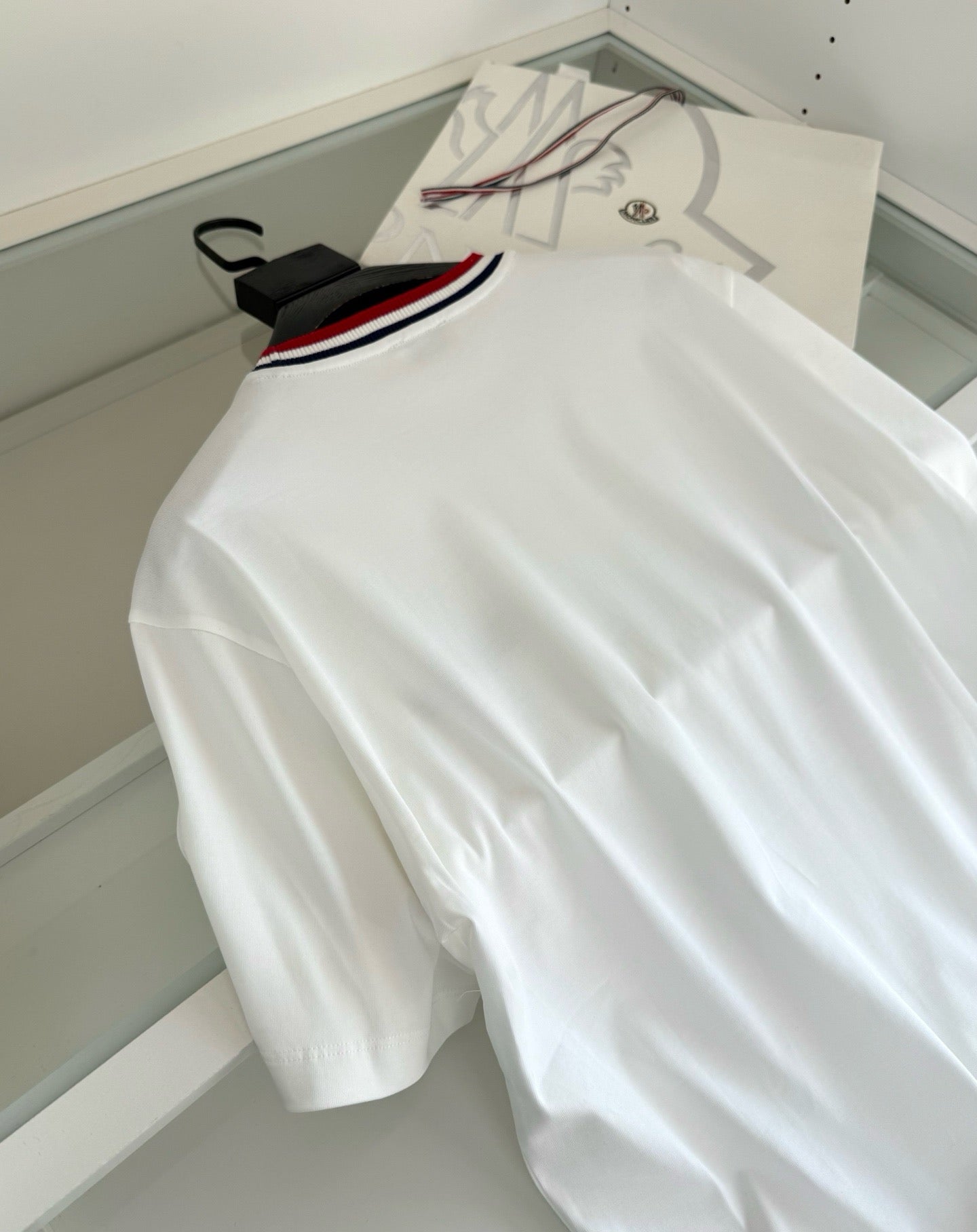 Black and White T-Shirt - Size XL