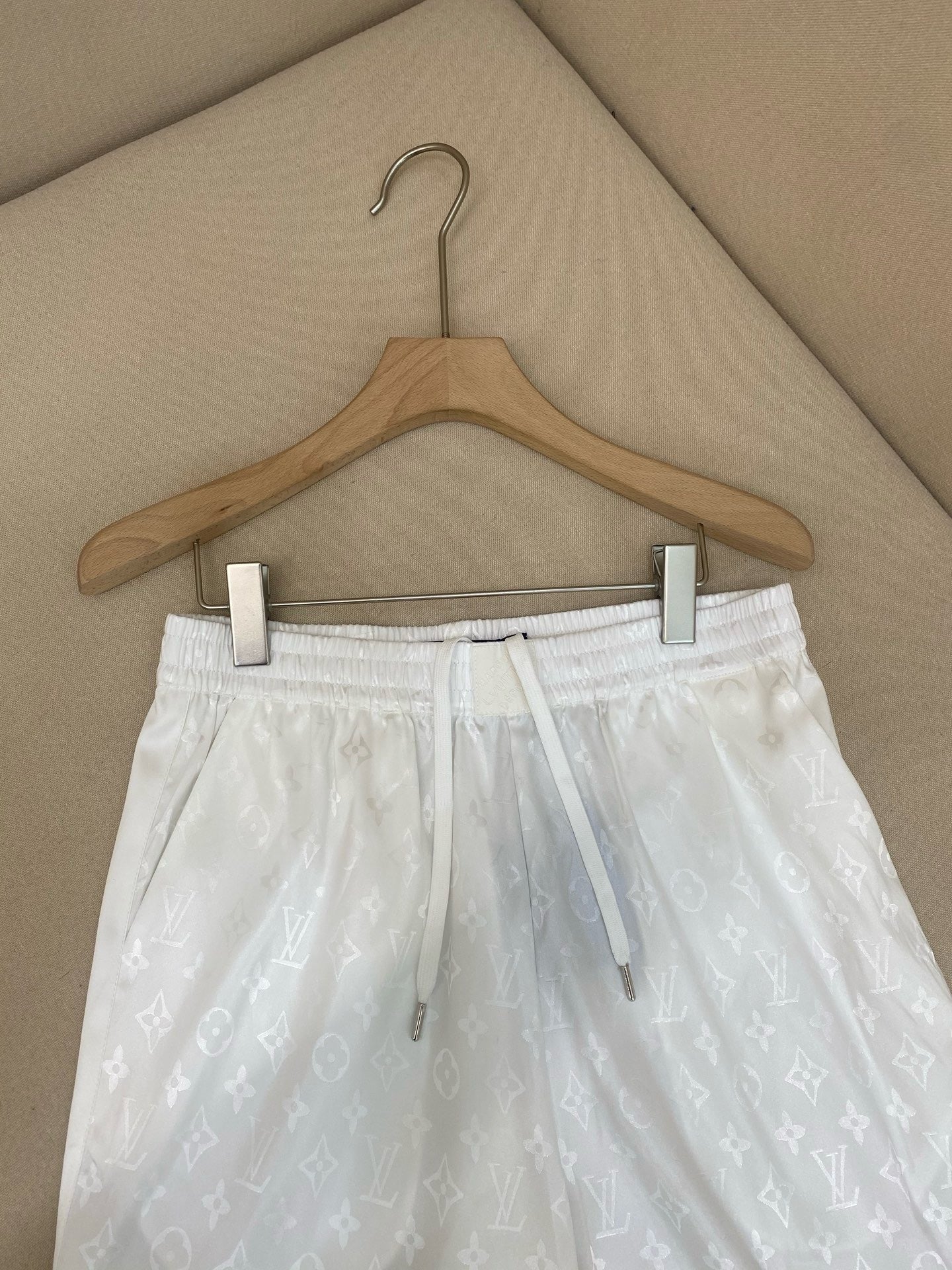 Multi-color Short