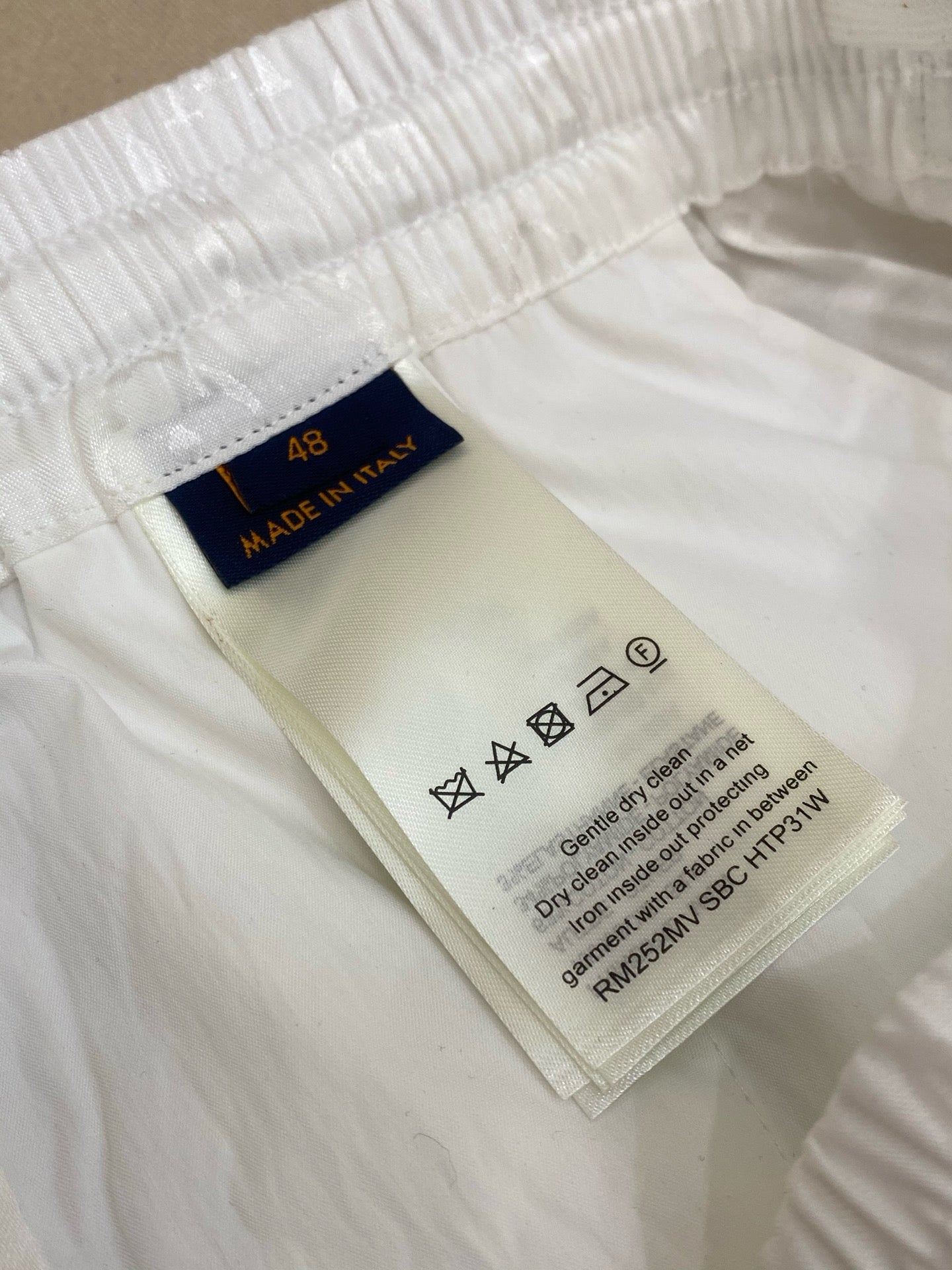 Multi-color Short