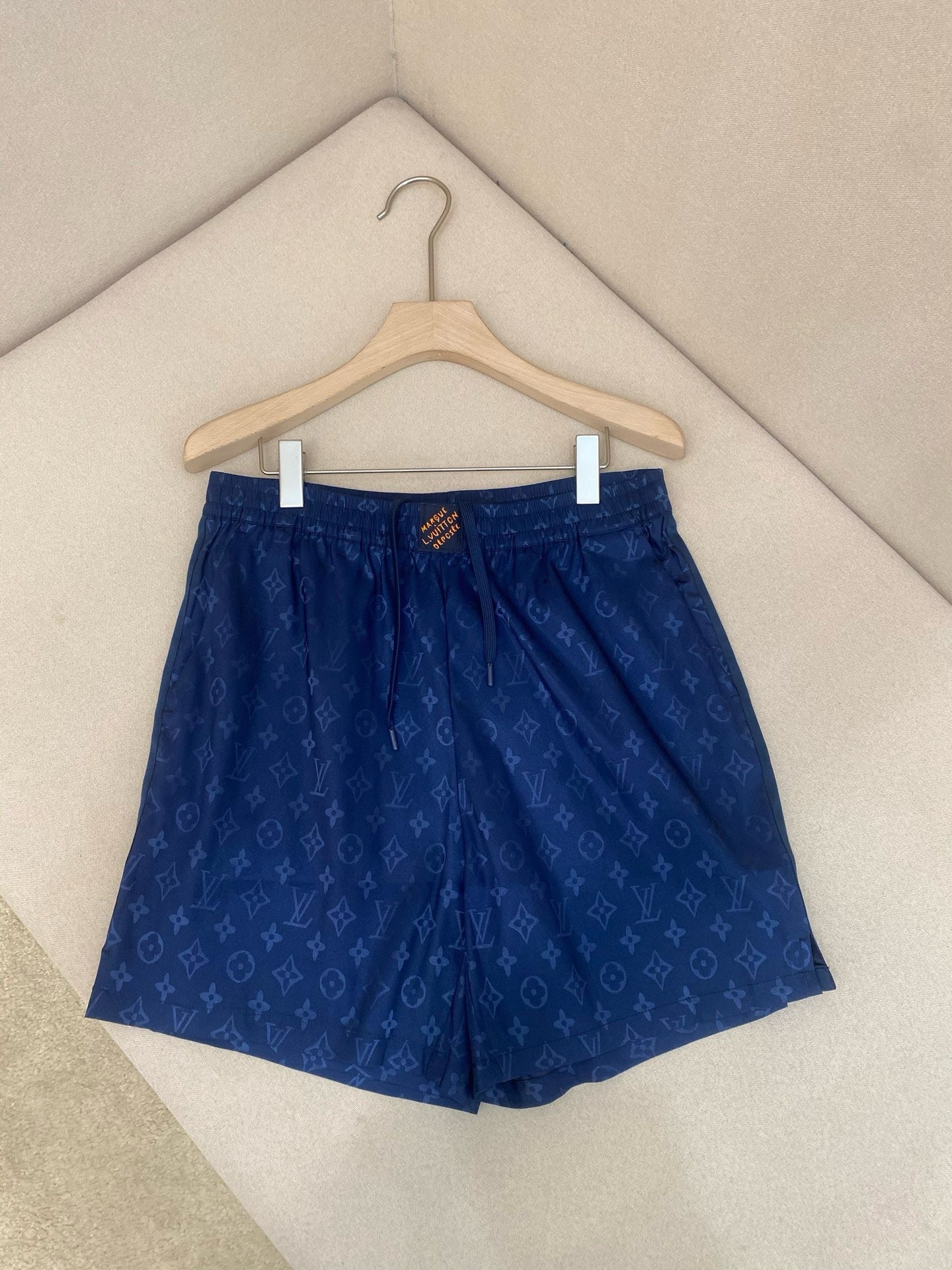 Multi-color Short